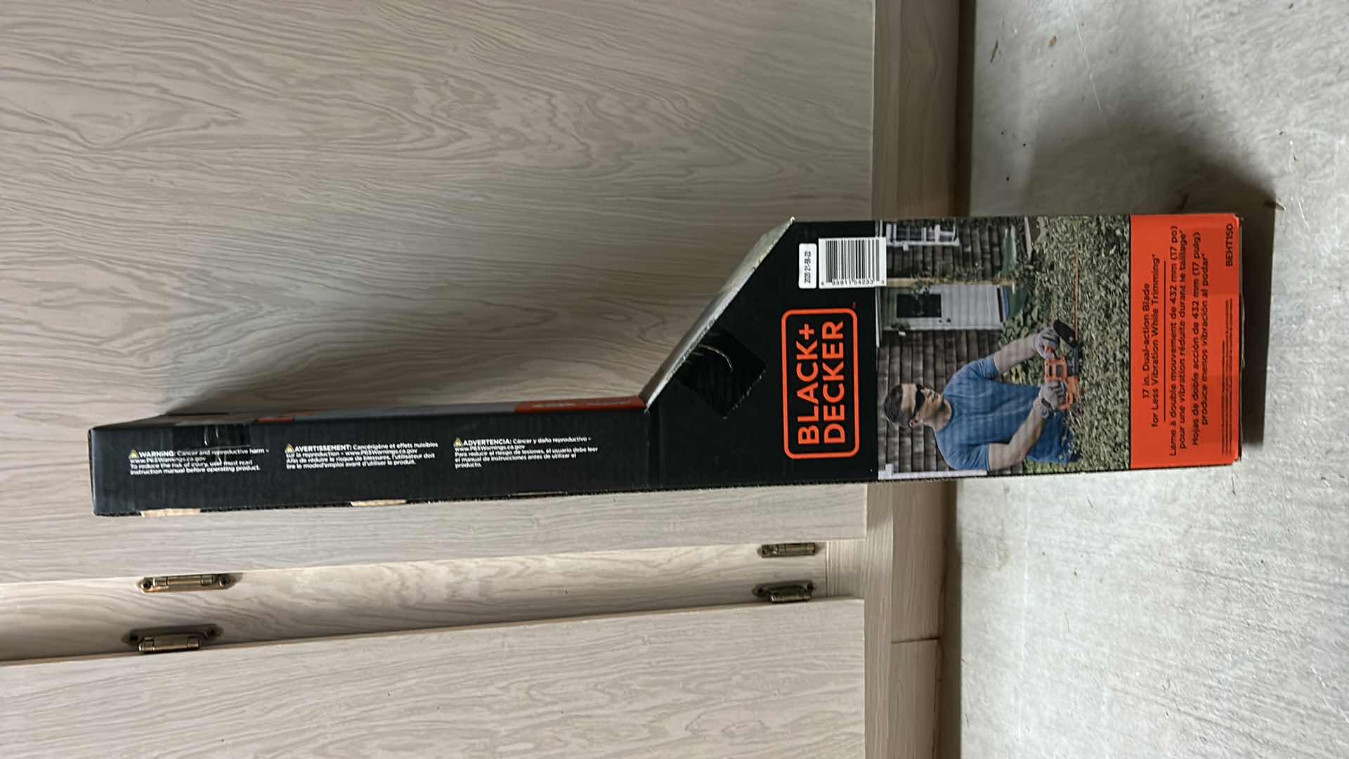 Photo 1 of NEW BLACK AND DECKER TRIMMER