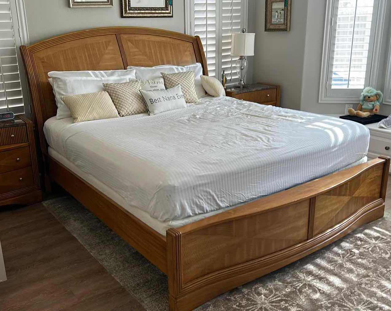 Photo 1 of CALLEZIONE EUROPA WOOD KING BED FRAME 80“ x 99“