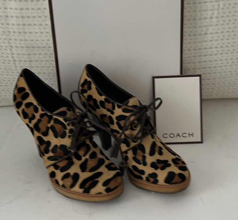 Photo 6 of COACH TULLAH OC PRT H CALF SIZE 7.5 $208