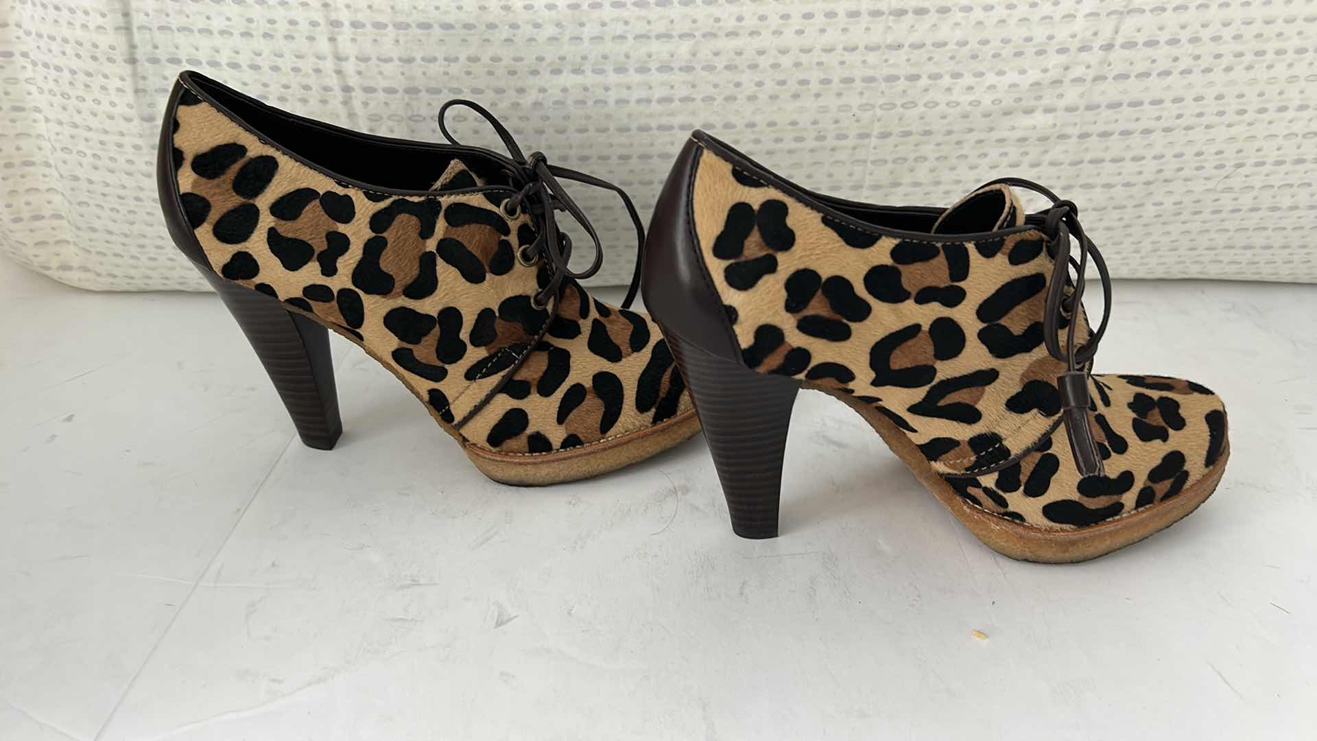 Photo 3 of COACH TULLAH OC PRT H CALF SIZE 7.5 $208