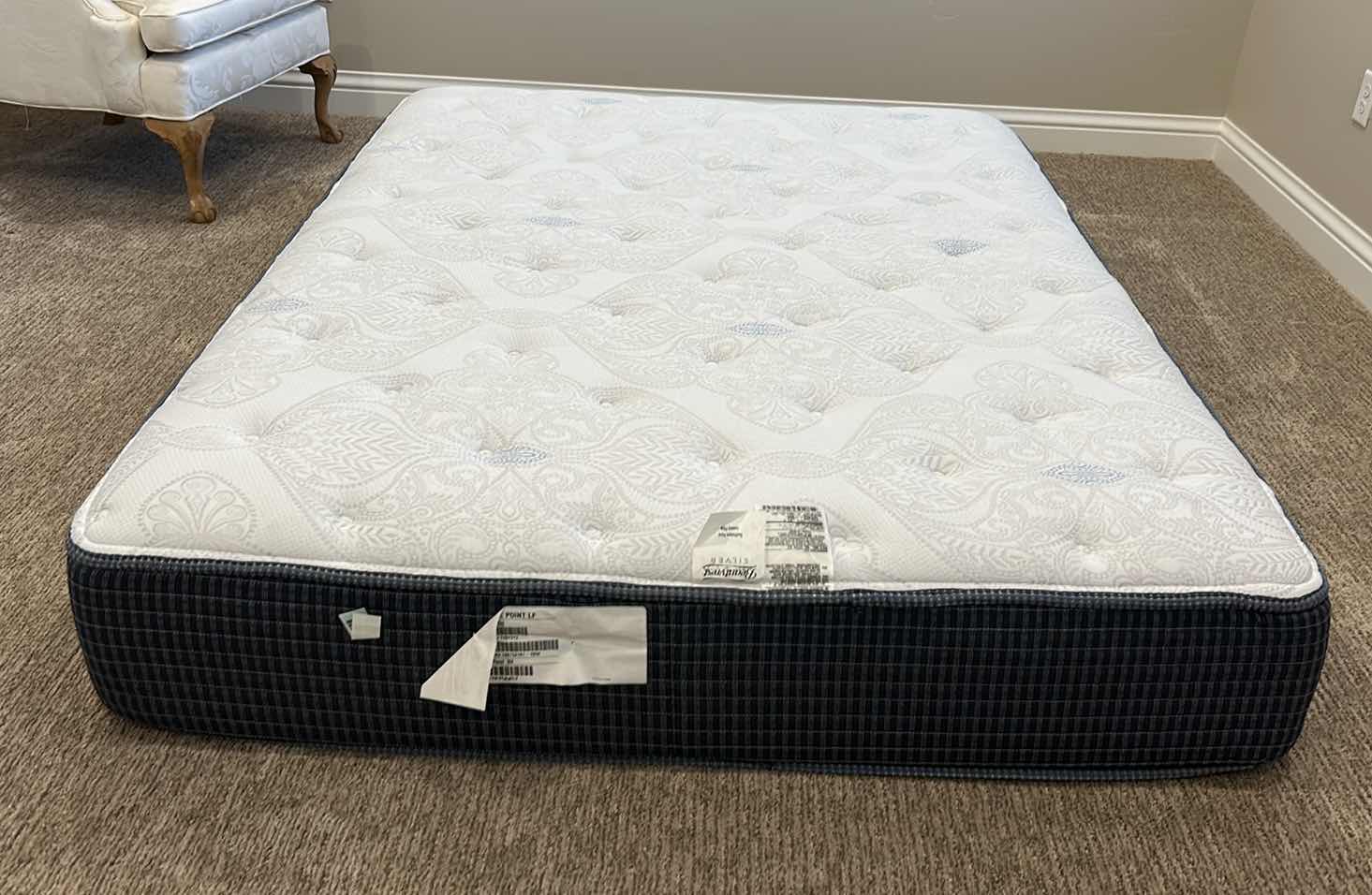 Photo 6 of BEAUTYREST SILVER LUXURY FIRM QUEEN MATTRESS