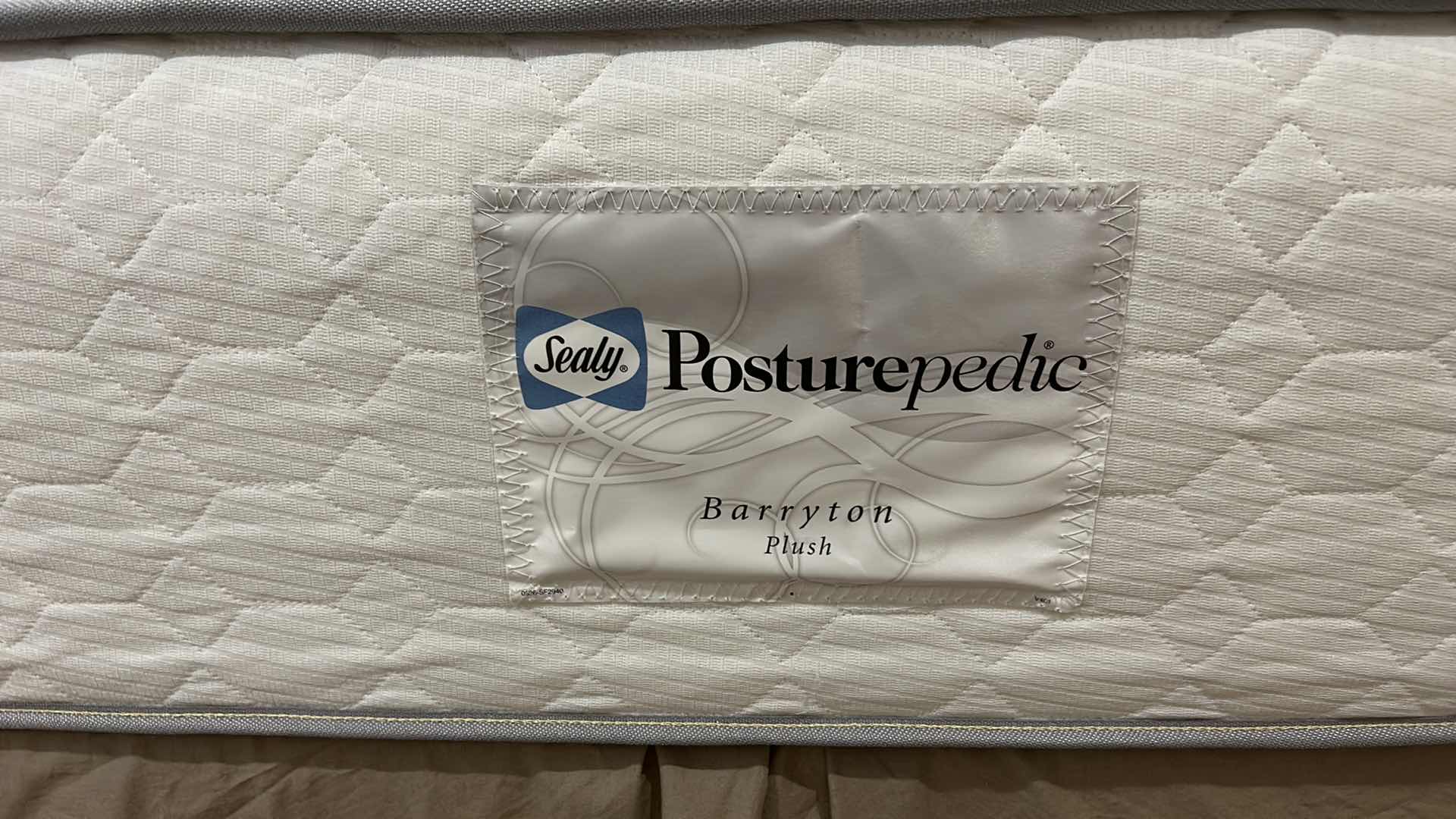 Photo 2 of SEALY POSTUREPEDIC BARRYTON PLUSH QUEEN MATTRESS ( ALL ELSE SOLD SEPARATELY)