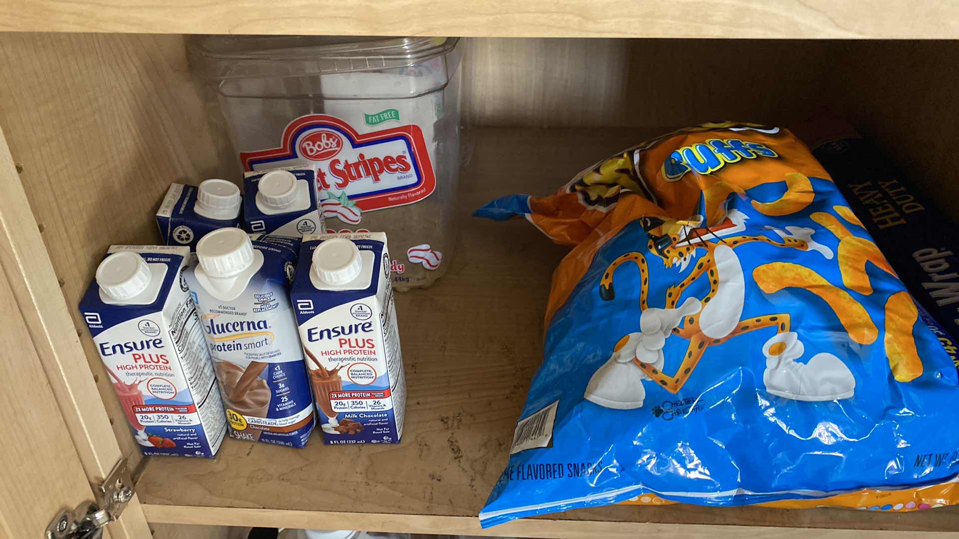 Photo 5 of CONTENTS OF CABINET PANTRY
