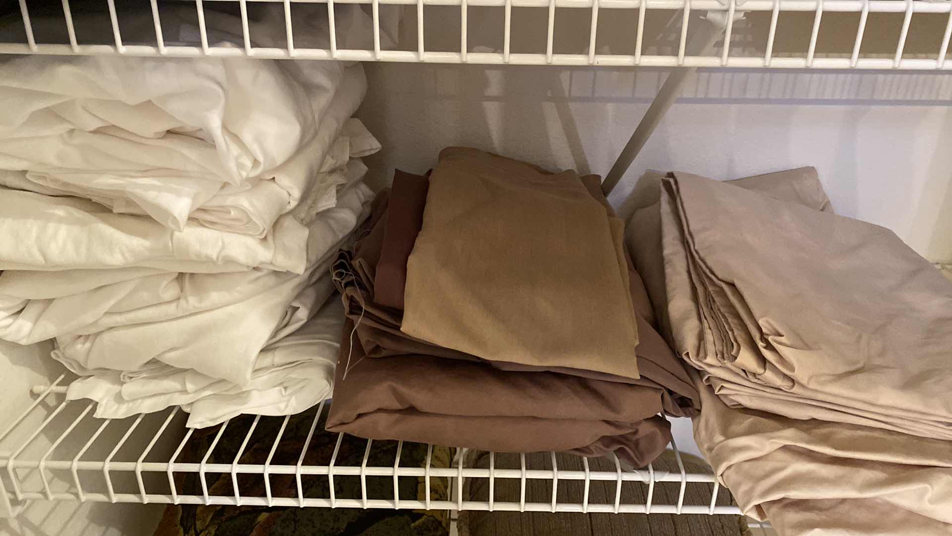 Photo 7 of CONTENTS OF HALL LINEN CLOSET