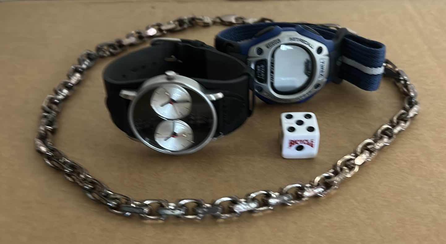 Photo 1 of 2 MENS WATCHES, CHUNKY CHAIN AND DIE