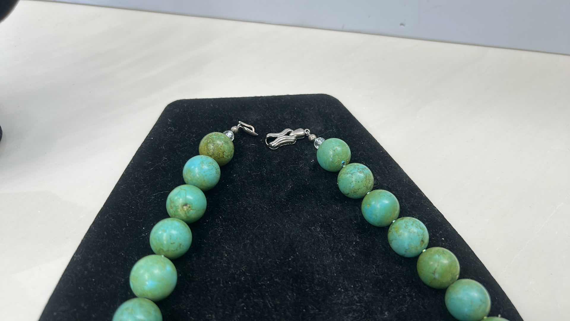 Photo 5 of STUNNING STONE NECKLACE, JADE MEASURES 2 1/4” x 3 1/4” ROUND 1/2” CHRYSOPRASE BEADS