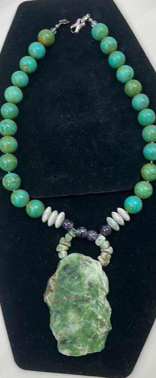 Photo 1 of STUNNING STONE NECKLACE, JADE MEASURES 2 1/4” x 3 1/4” ROUND 1/2” CHRYSOPRASE BEADS