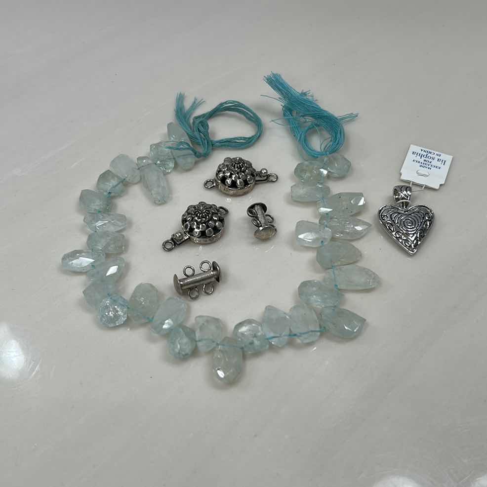 Photo 1 of BRACELET AND NECKLACE PIECES