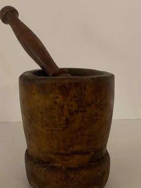 Photo 3 of ANTIQUE MORTAR H  4 1/2" &  PESTLE