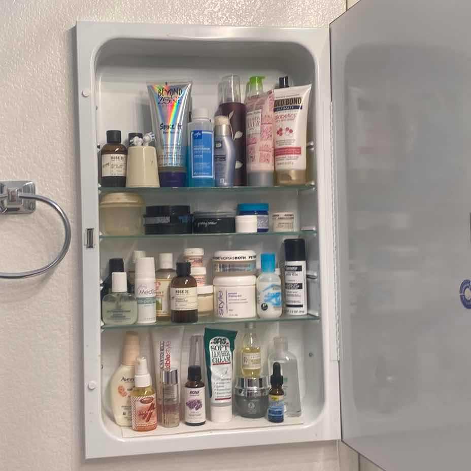 Photo 2 of CONTENTS MEDICINE CABINET