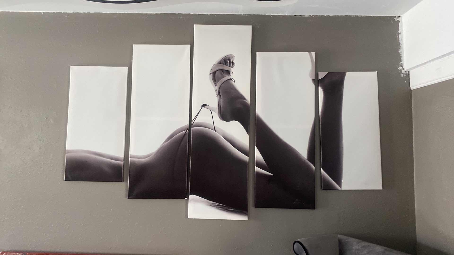 Photo 2 of PRINT ON CANVAS 5 PIECE FEMALE ARTWORK 63“ x 39“