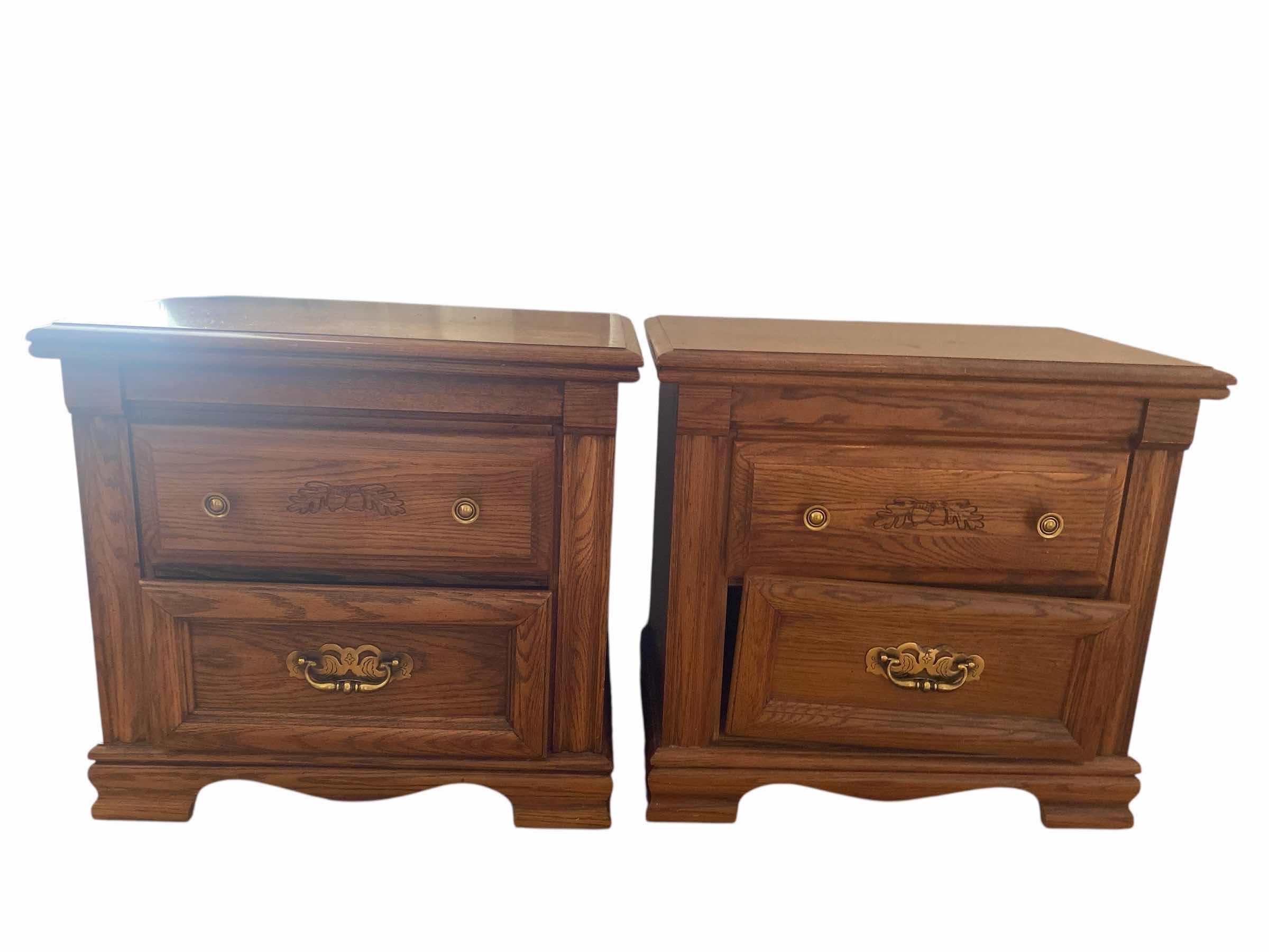 Photo 1 of BROYHILL OAK WOOD PAIR OF NIGHT STANDS 26“ x 16“ H 241/2”