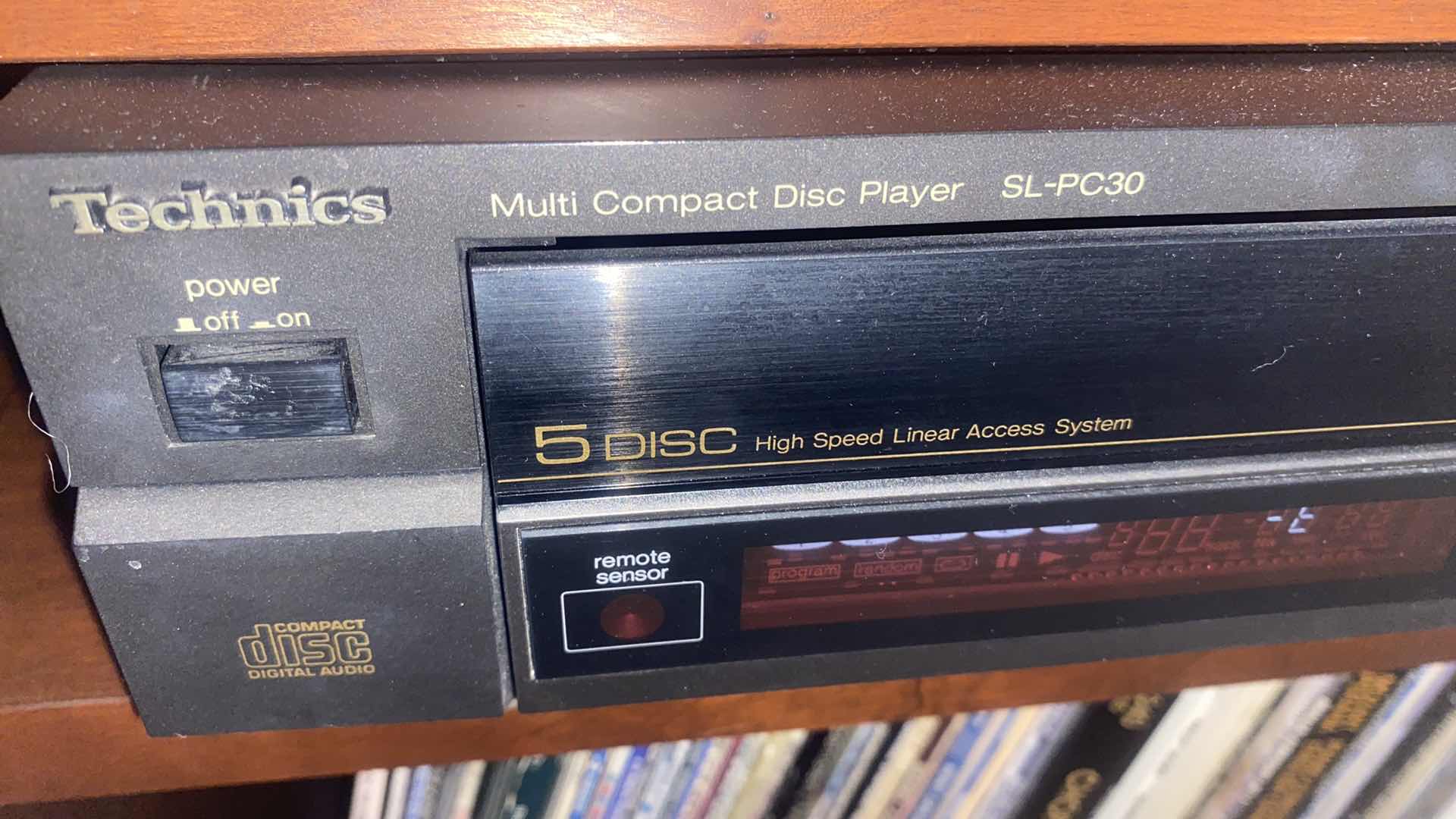Photo 1 of TECHNICS MULTI COMPACT DISC PLAYER