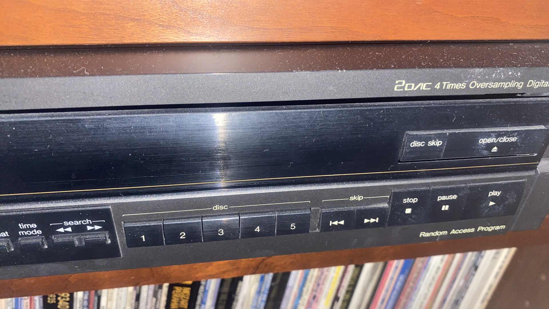Photo 1 of TECHNICS MULTI COMPACT DISC PLAYER