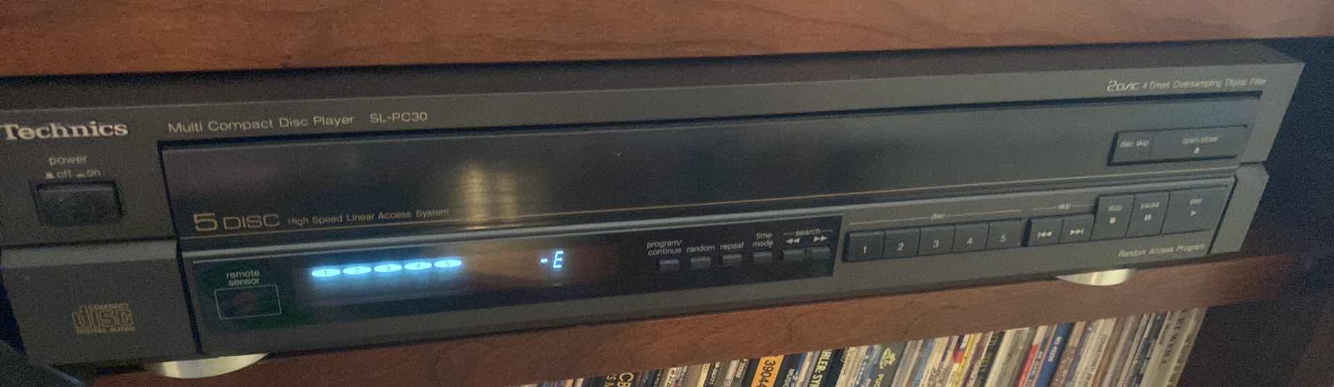 Photo 1 of TECHNICS MULTI COMPACT DISC PLAYER