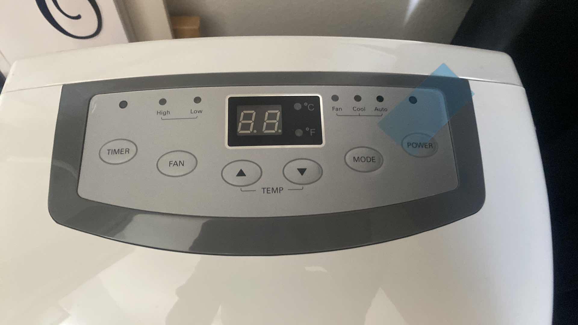 Photo 1 of LG PORTABLE AC