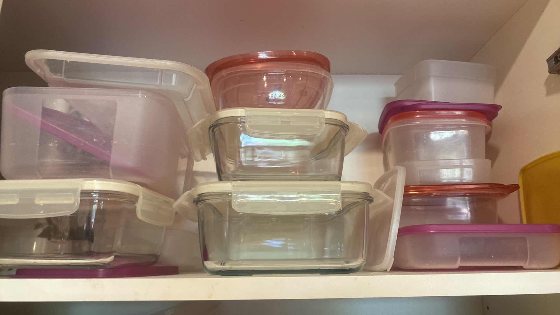 Photo 1 of CONTENTS OF KITCHEN CABINET - BOWLS GLASSWARE STORAGE
