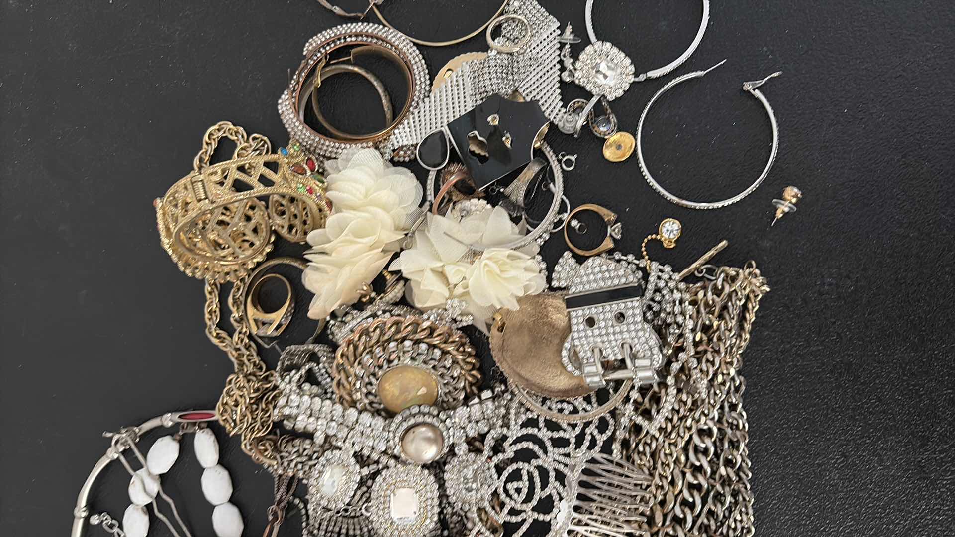 Photo 1 of COSTUME JEWELRY PIECES