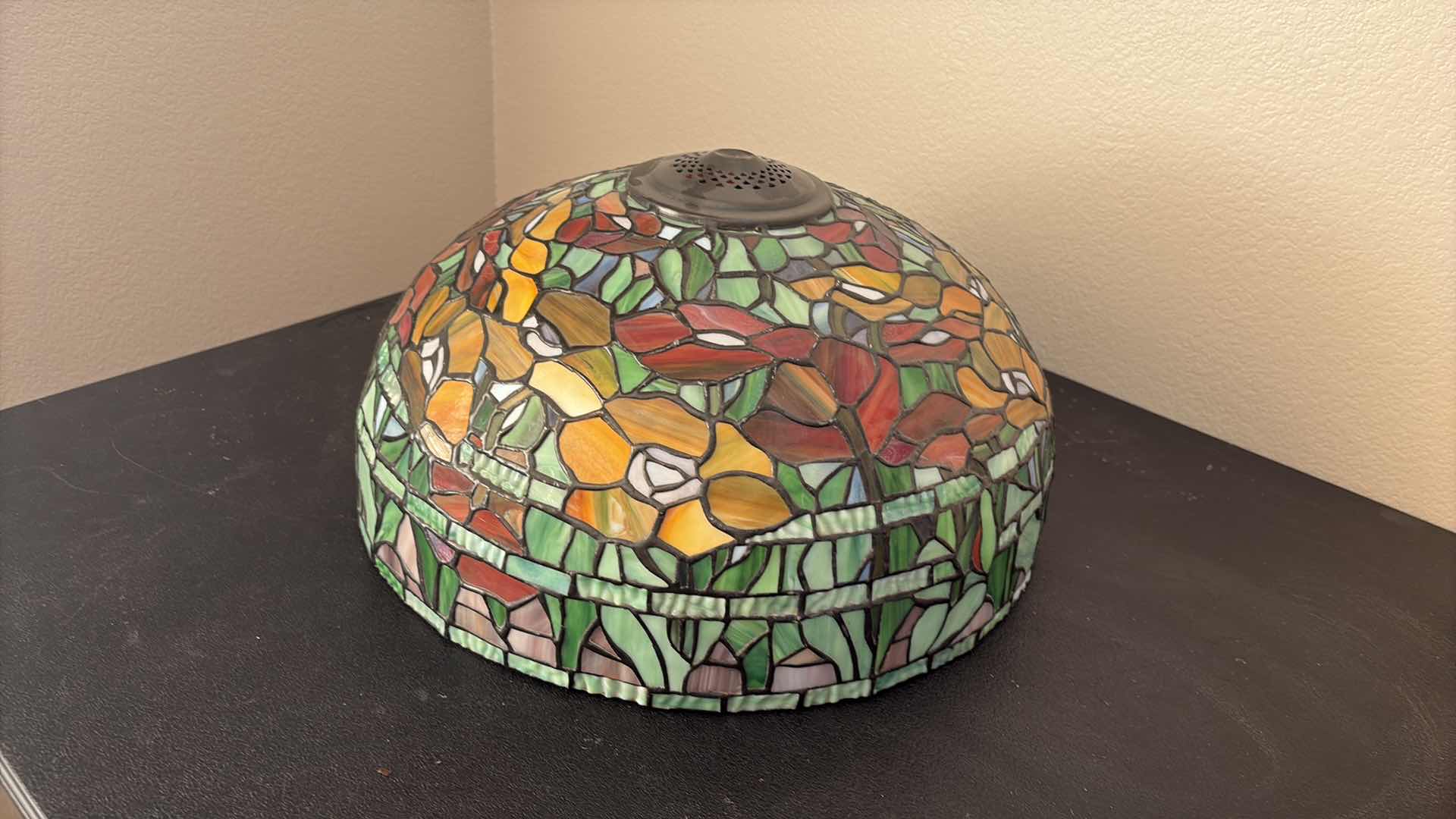 Photo 1 of STAINED GLASS TIFFANY STYLE LAMP SHADE 18” X H10”