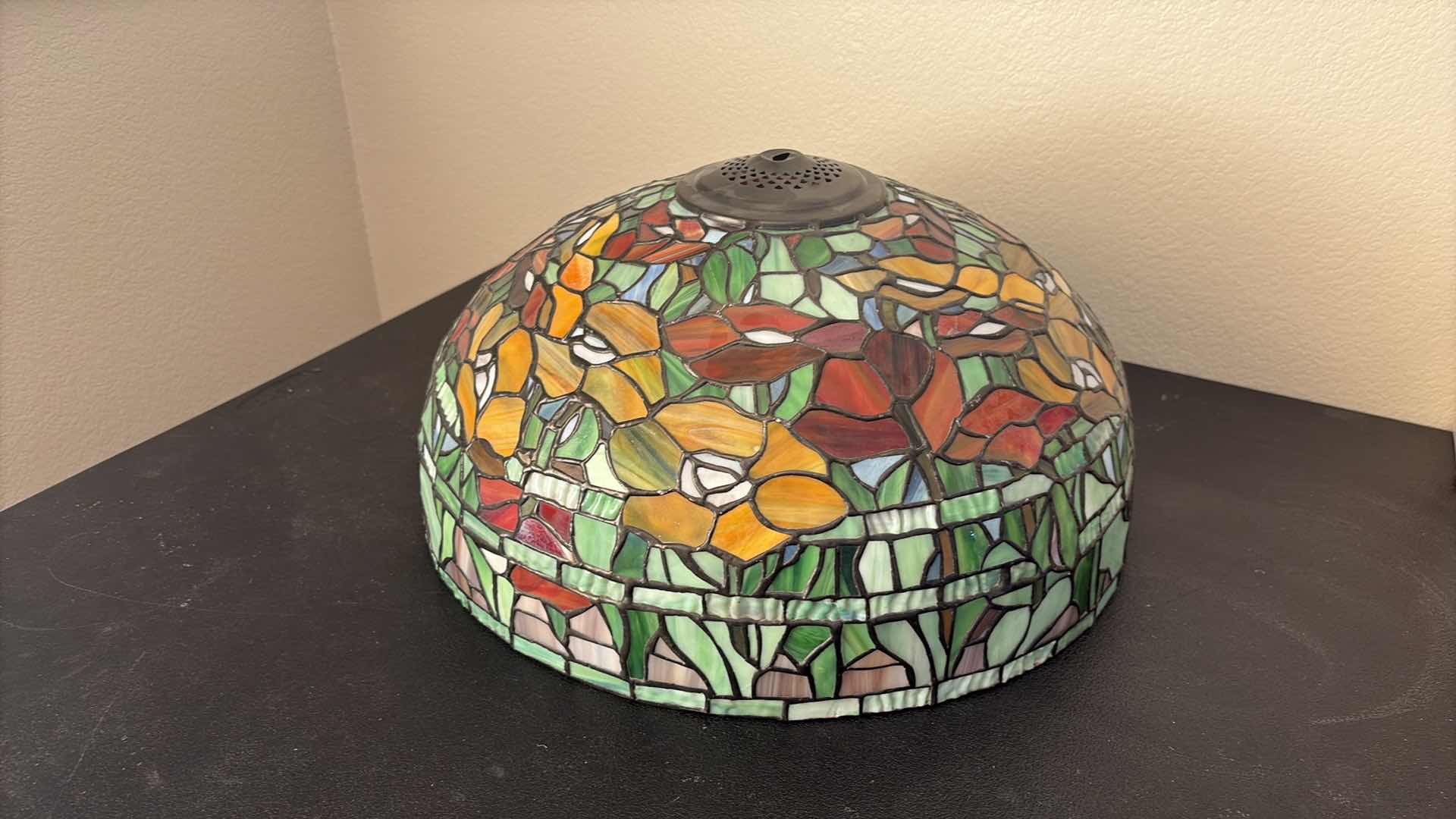 Photo 1 of STAINED GLASS TIFFANY STYLE LAMP SHADE 18” X H10”