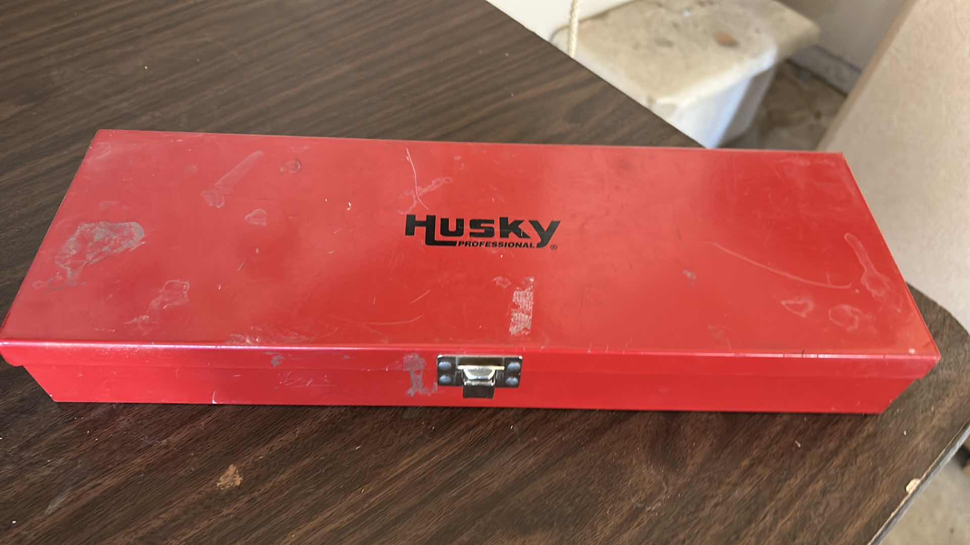 Photo 1 of HUSKY 42 PC INCH/METRIC SOCKET SET