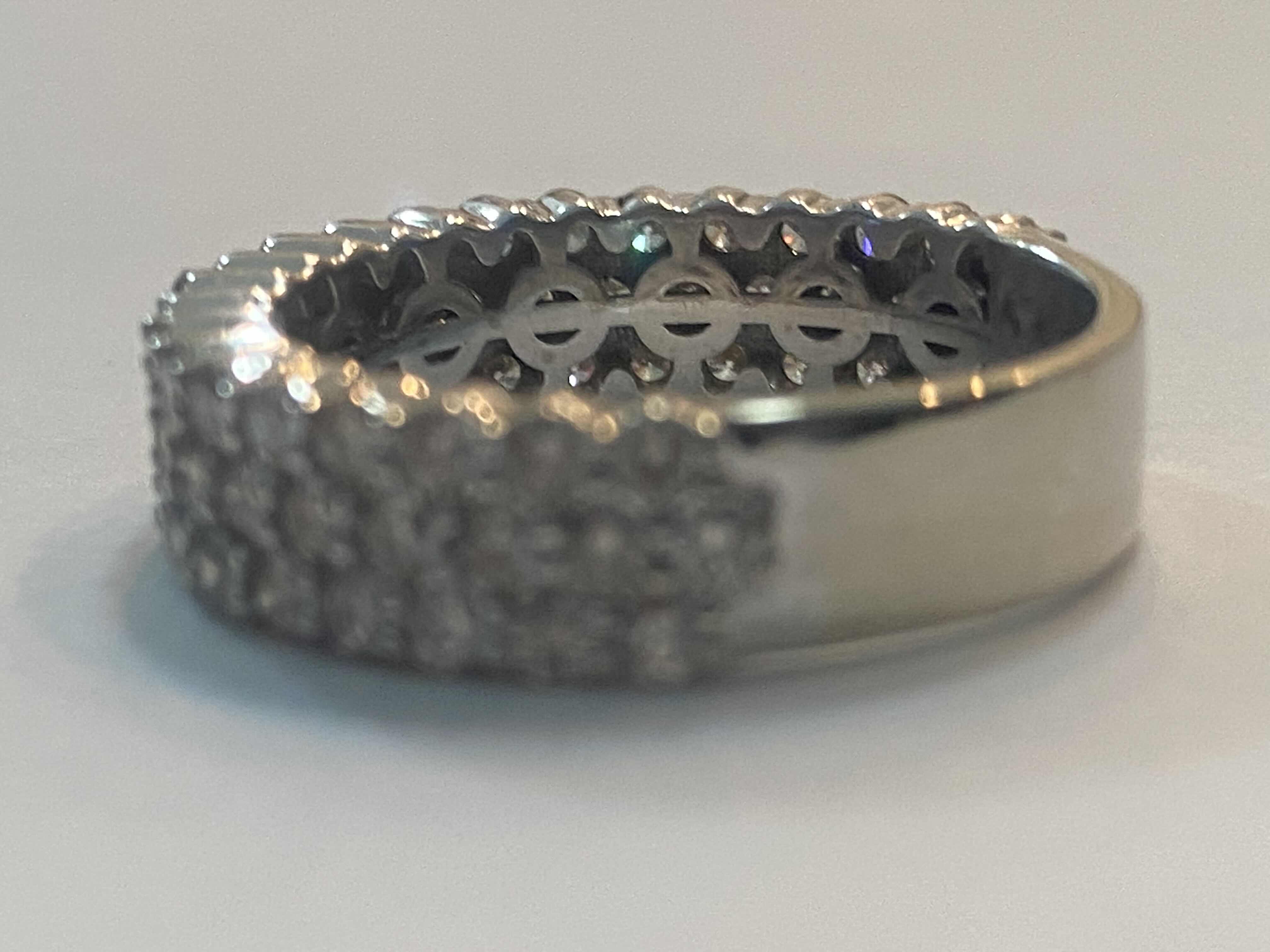 Photo 1 of 10K WHITE GOLD 2ctw DIAMOND RING 5G SIZE 8 1/2 #35