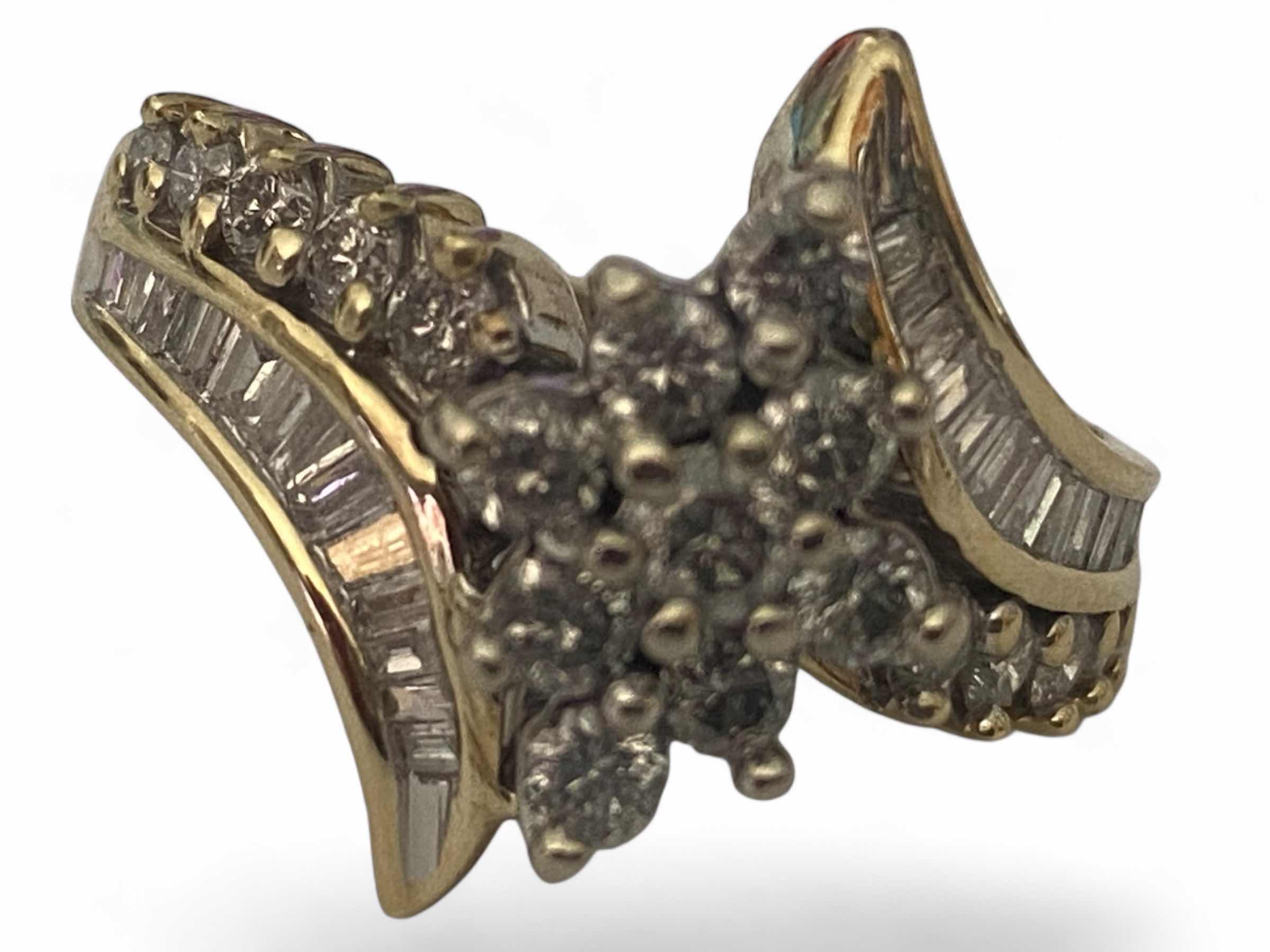 Photo 1 of 10K YELLOW GOLD 2cwt DIAMOND RING 6G SIZE 8