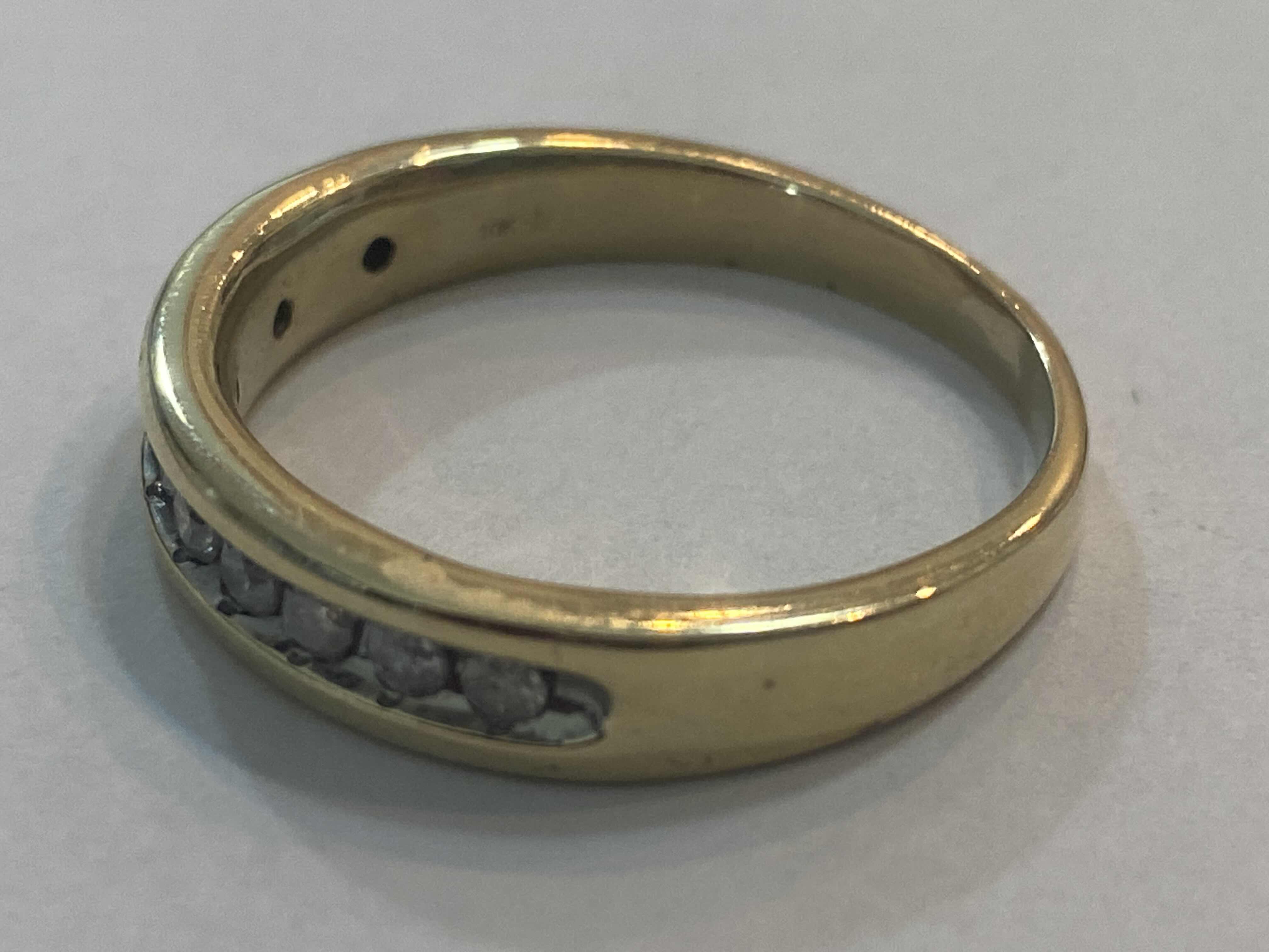 Photo 1 of 10K YELLOW GOLD 1cwt DIAMONDS BAND 5.3G RING SIZE 11 1/2 #41