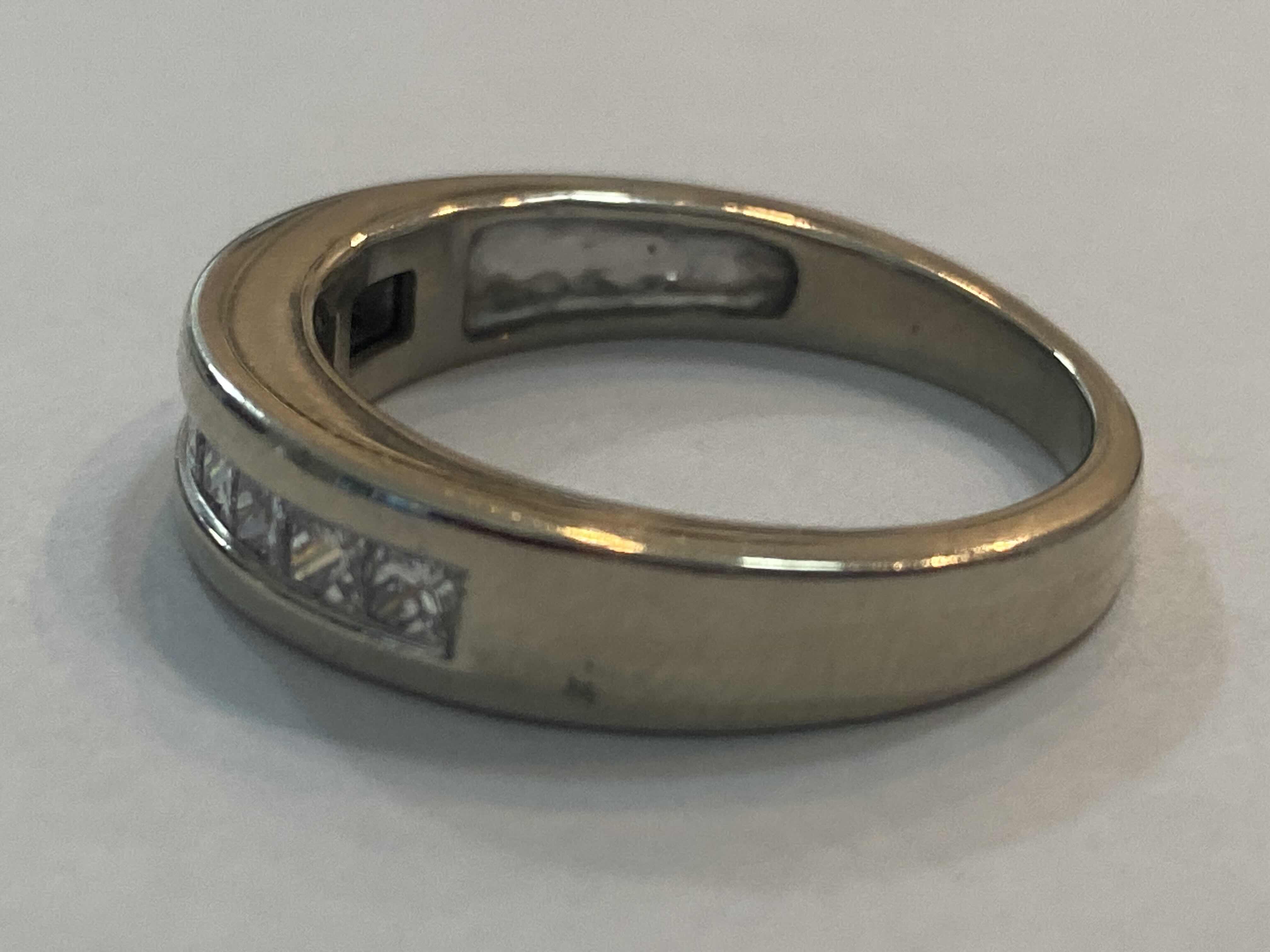 Photo 1 of 10K WHITE GOLD 0.50ctw DIAMONDS RING 5.8G SIZE 9 #47