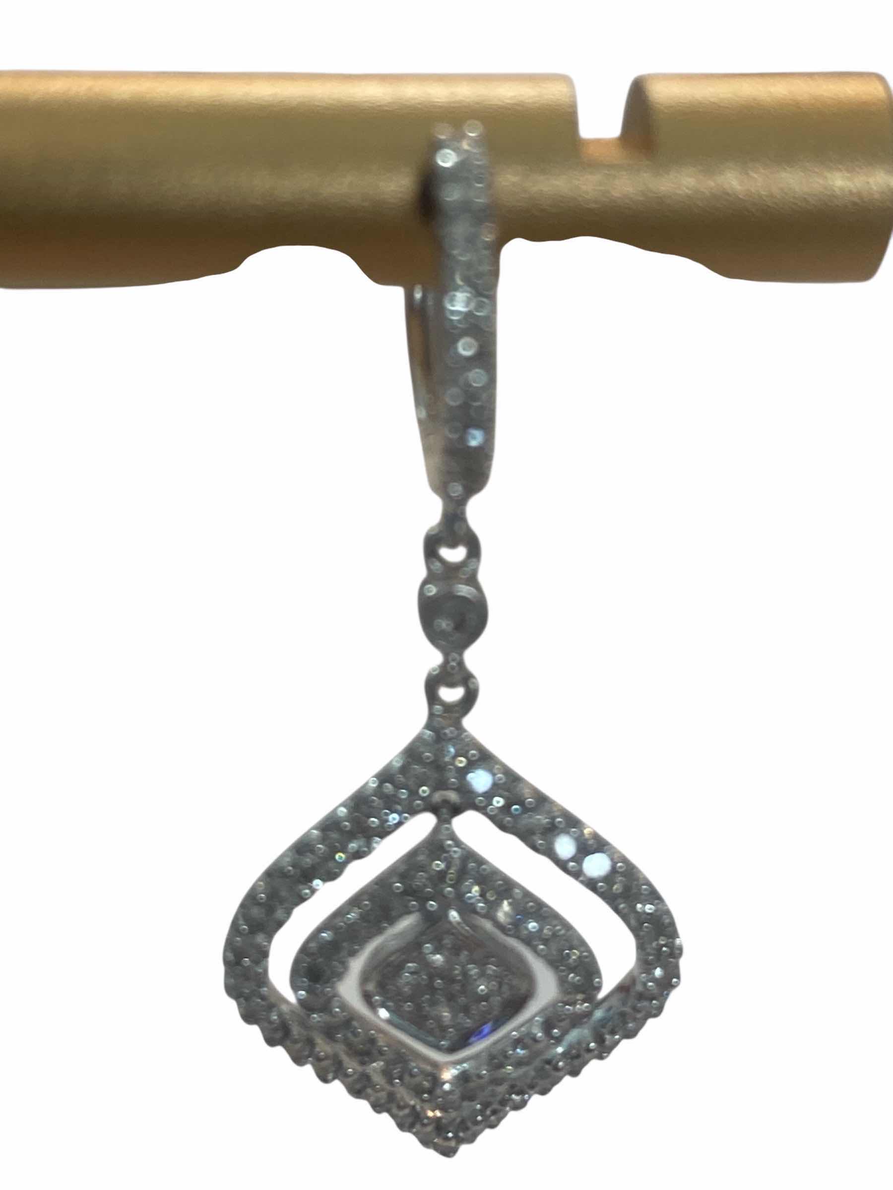 Photo 1 of 14K WHITE GOLD w 0.75cwt DIAMOND DANGLE EARRINGS 5 TTL G #10