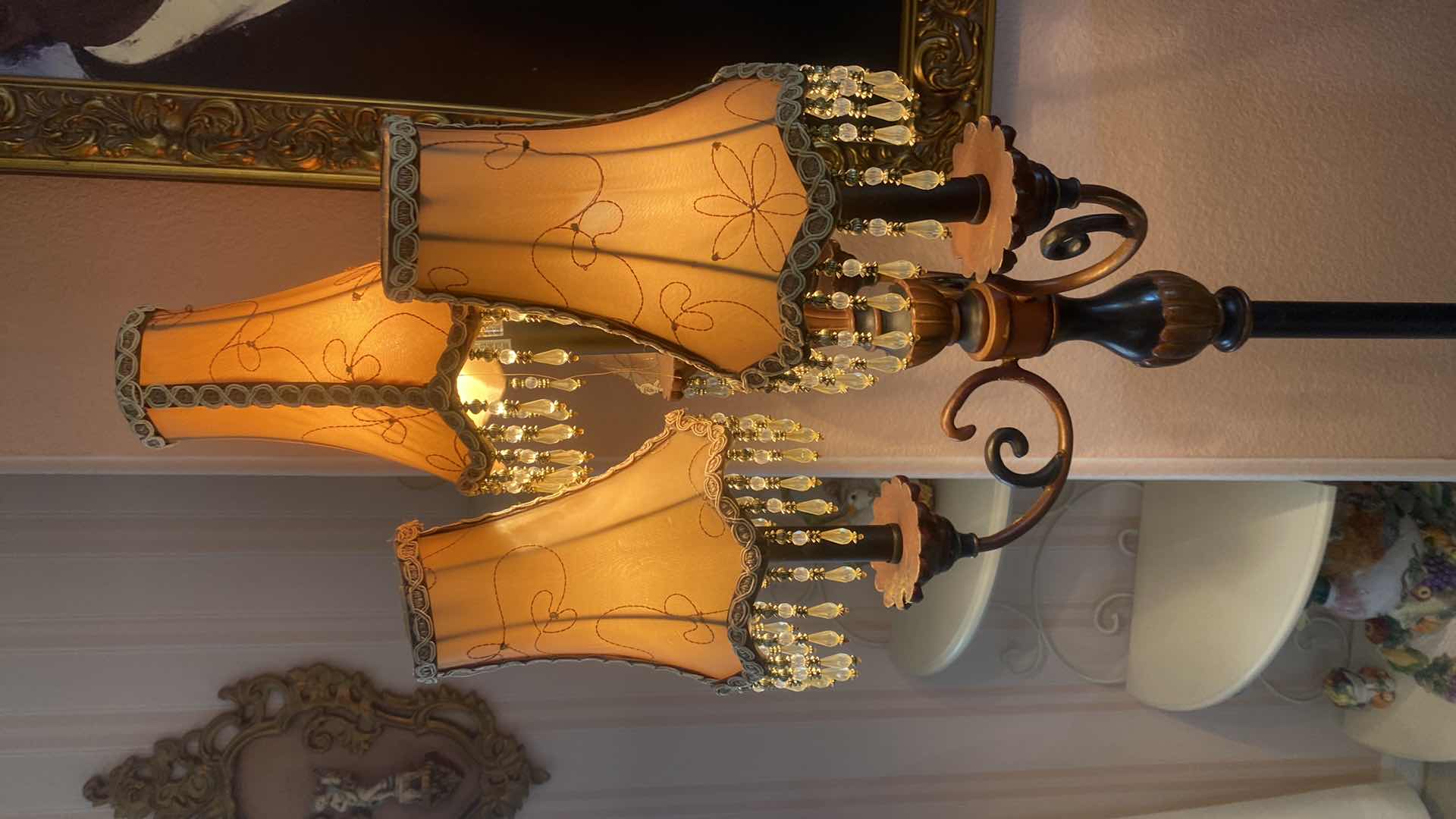 Photo 1 of METAL FLOOR LAMP H66”