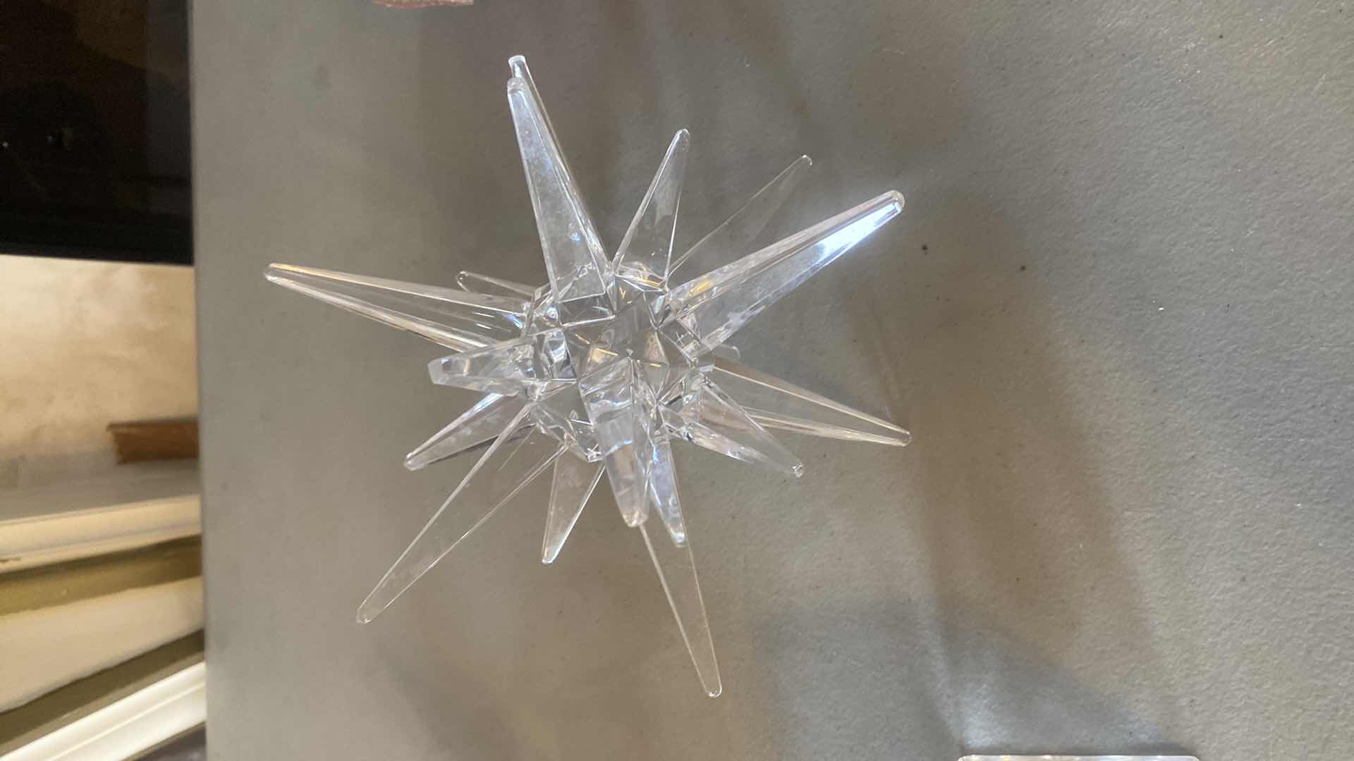 Photo 1 of 2 GLASS DECOR & 1 RESIN STAR H6”