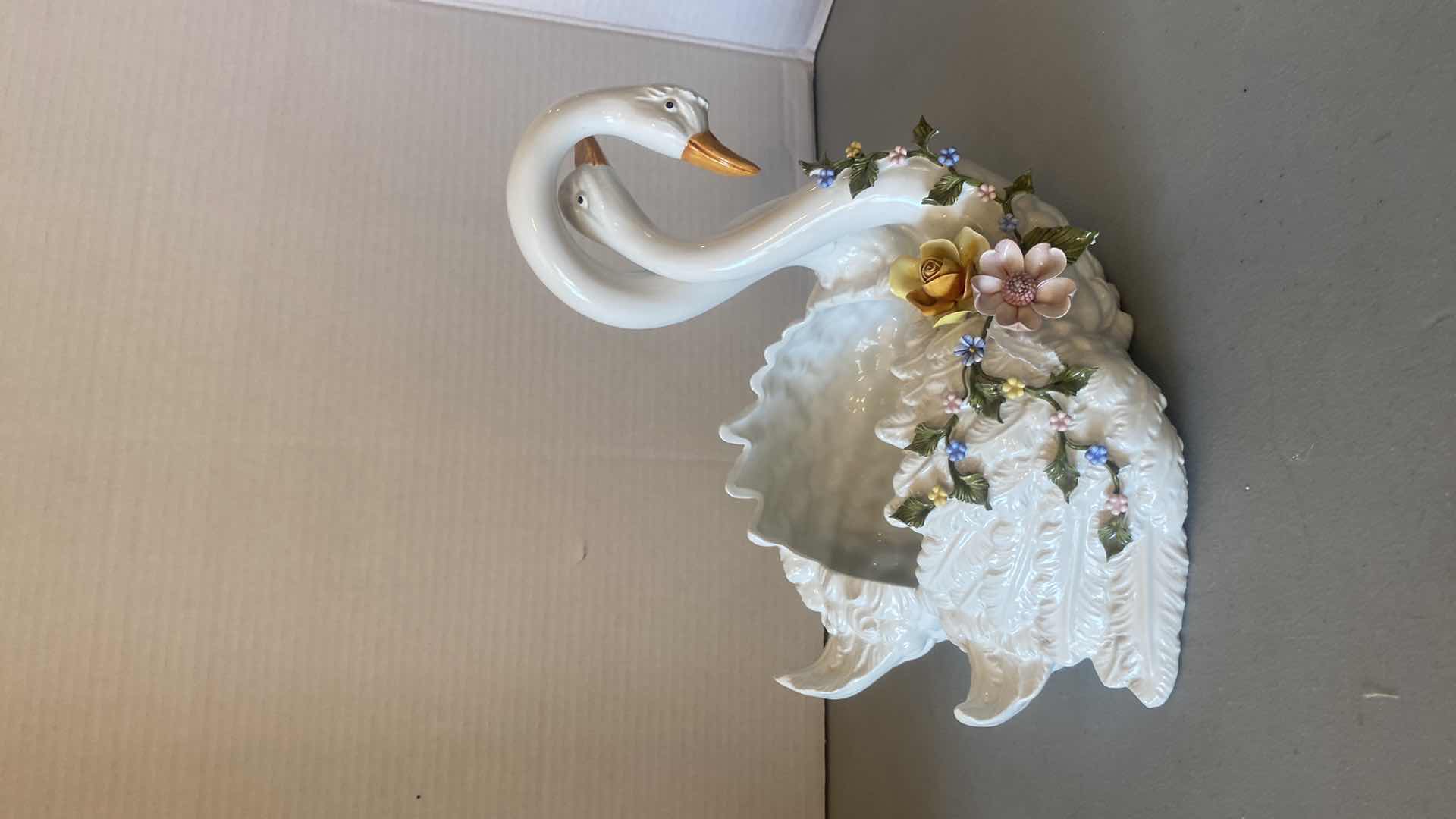 Photo 1 of CERAMIC POTTERY SWANS MADE IN ITALY H10”
