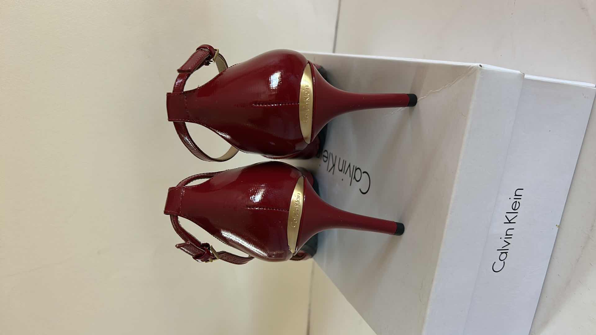 Photo 1 of WOMENS CALVIN KLEIN LANDRA MINI SAFFIANO GARNET HEELS SIZE 10