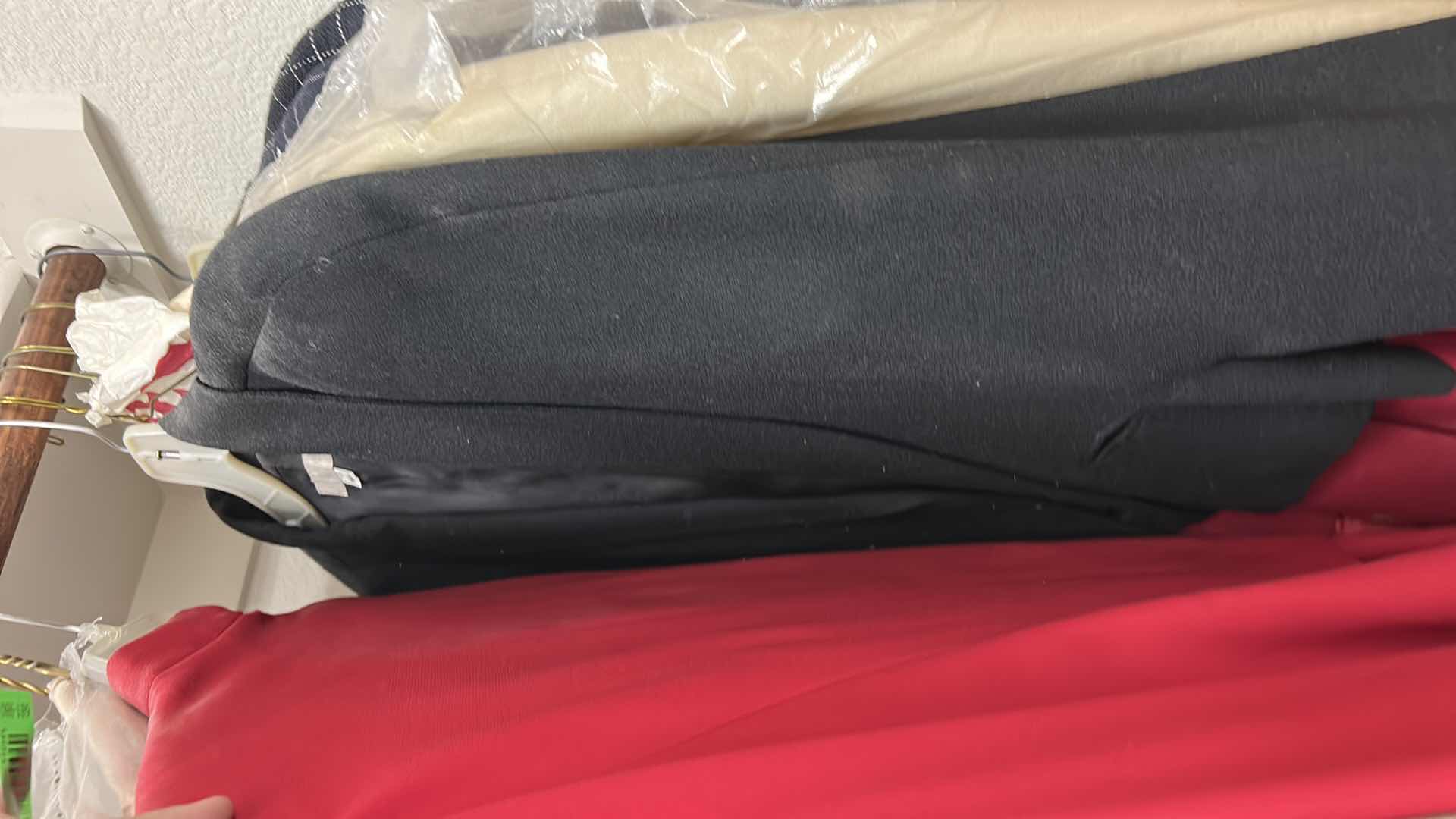 Photo 1 of WOMENSWEAR- 12 XL XXL WOMENS SUIT JACKETS & MORE