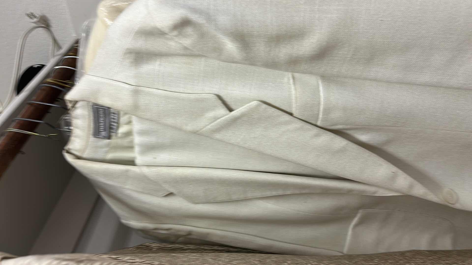 Photo 1 of WOMENSWEAR- 12 XL XXL WOMENS SUIT JACKETS & MORE