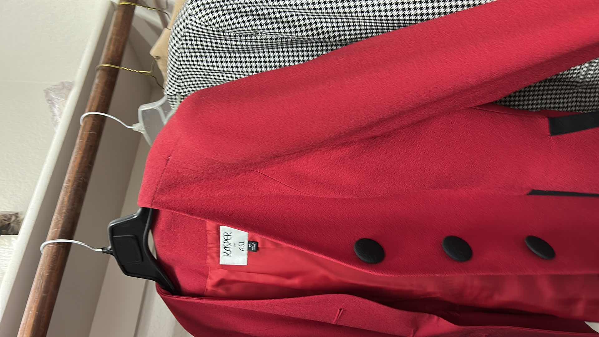 Photo 1 of 25 PCS WOMENSWEAR- XL, XXL