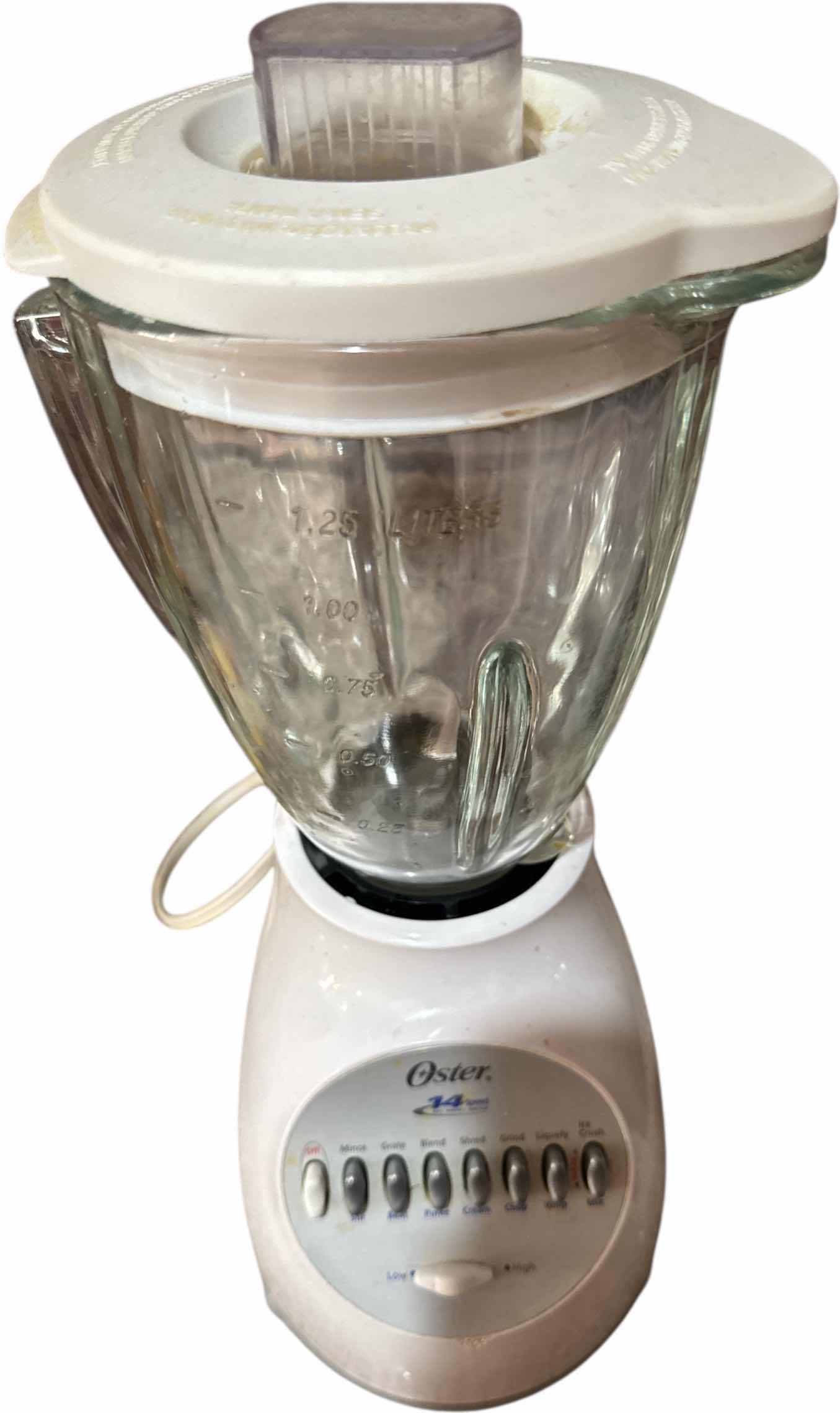Photo 1 of OSTER BLENDER AND HAMILTON BEACH TOASTER
H15.5”