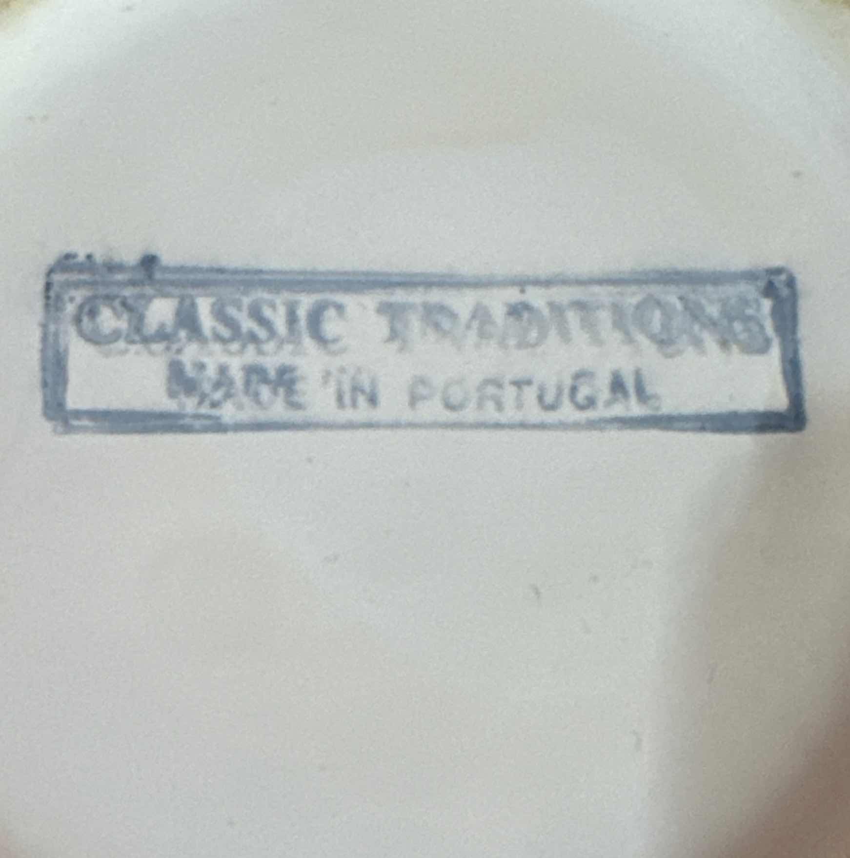 Photo 1 of 2- VINTAGE WHITE CERAMIC CLASSIC TRADITIONS CANISTERS FRUIT DESIGN

H8” AND SMALLER