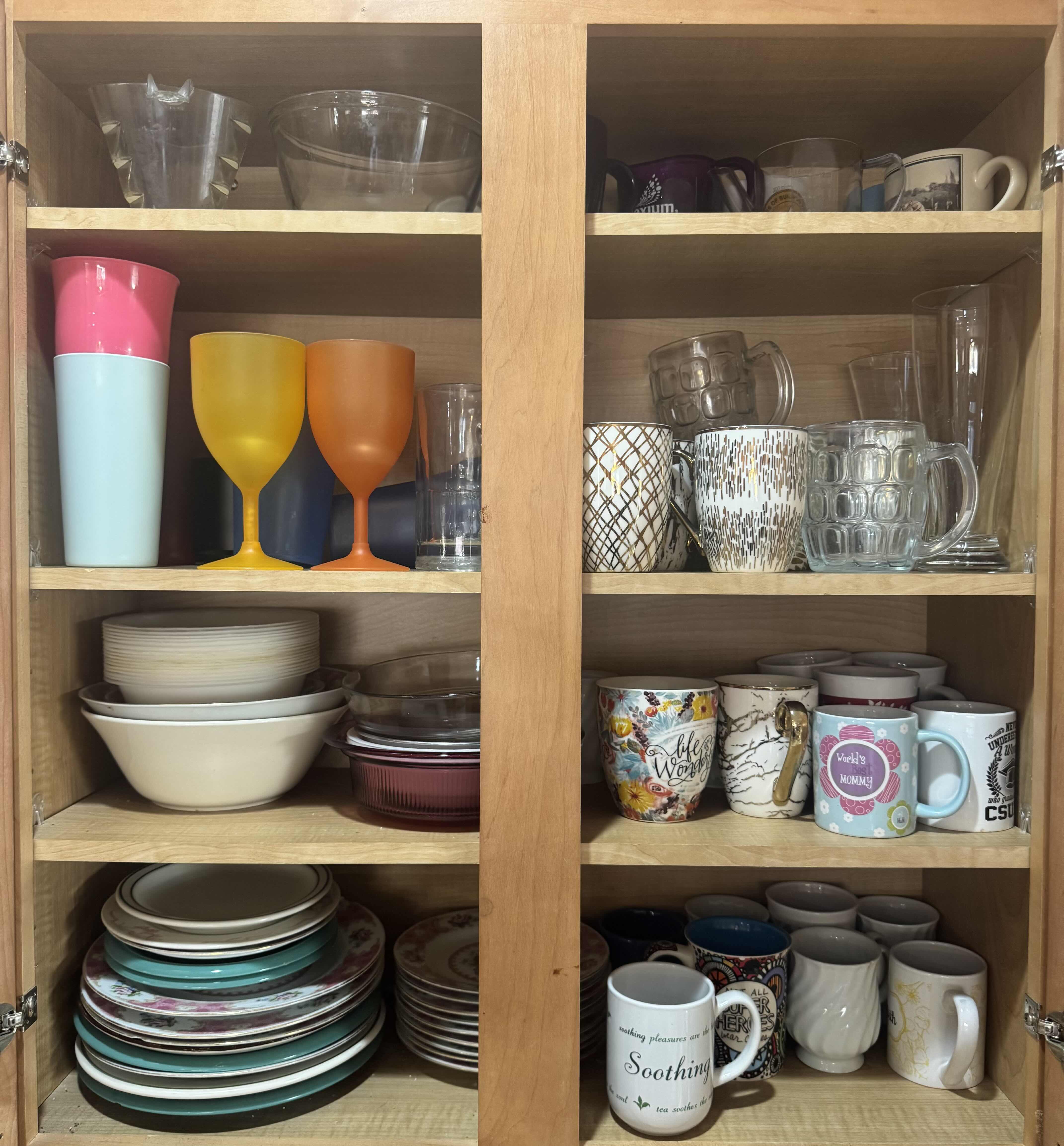 Photo 1 of CONTENTS OF CABINET