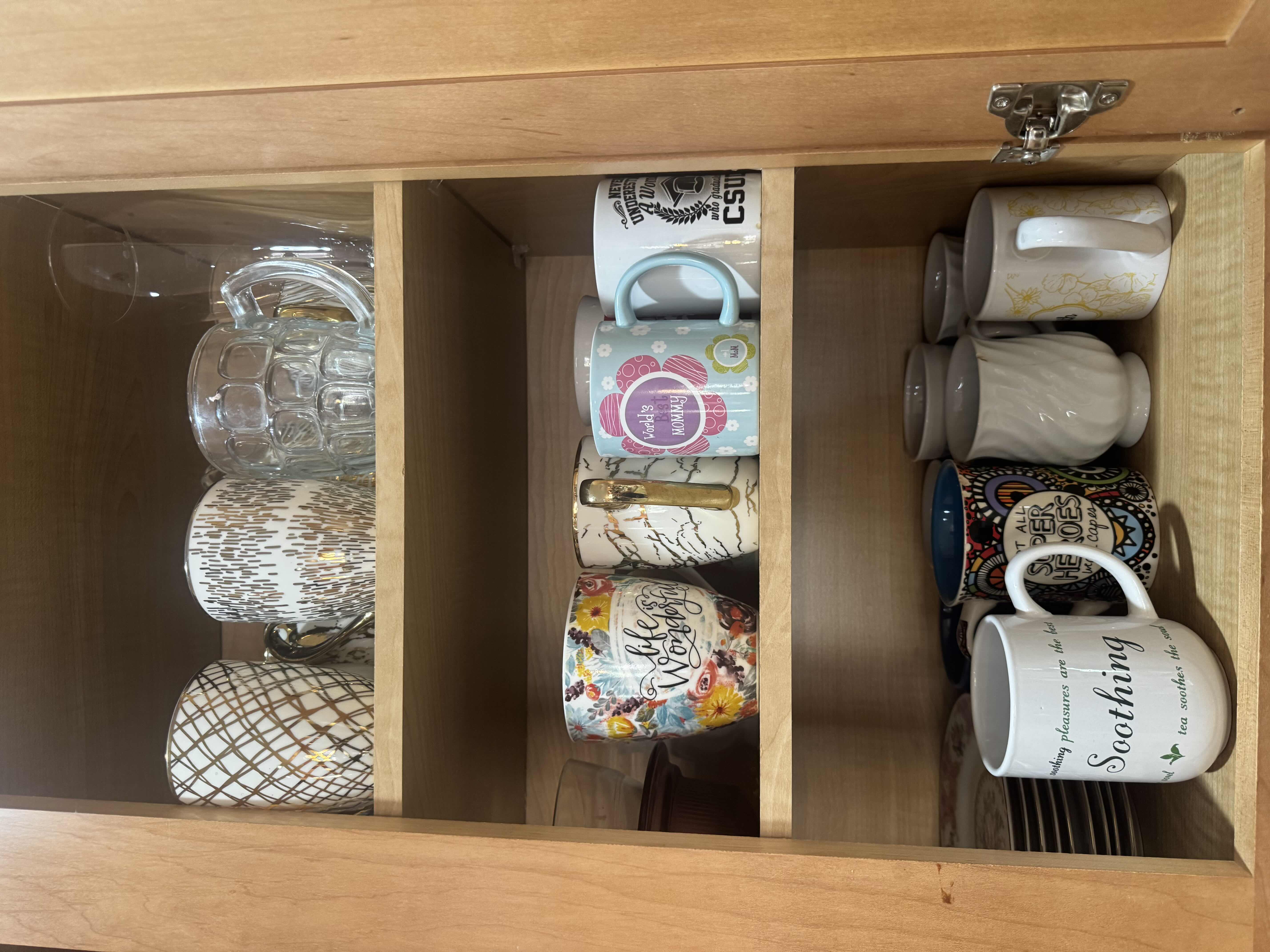Photo 1 of CONTENTS OF CABINET