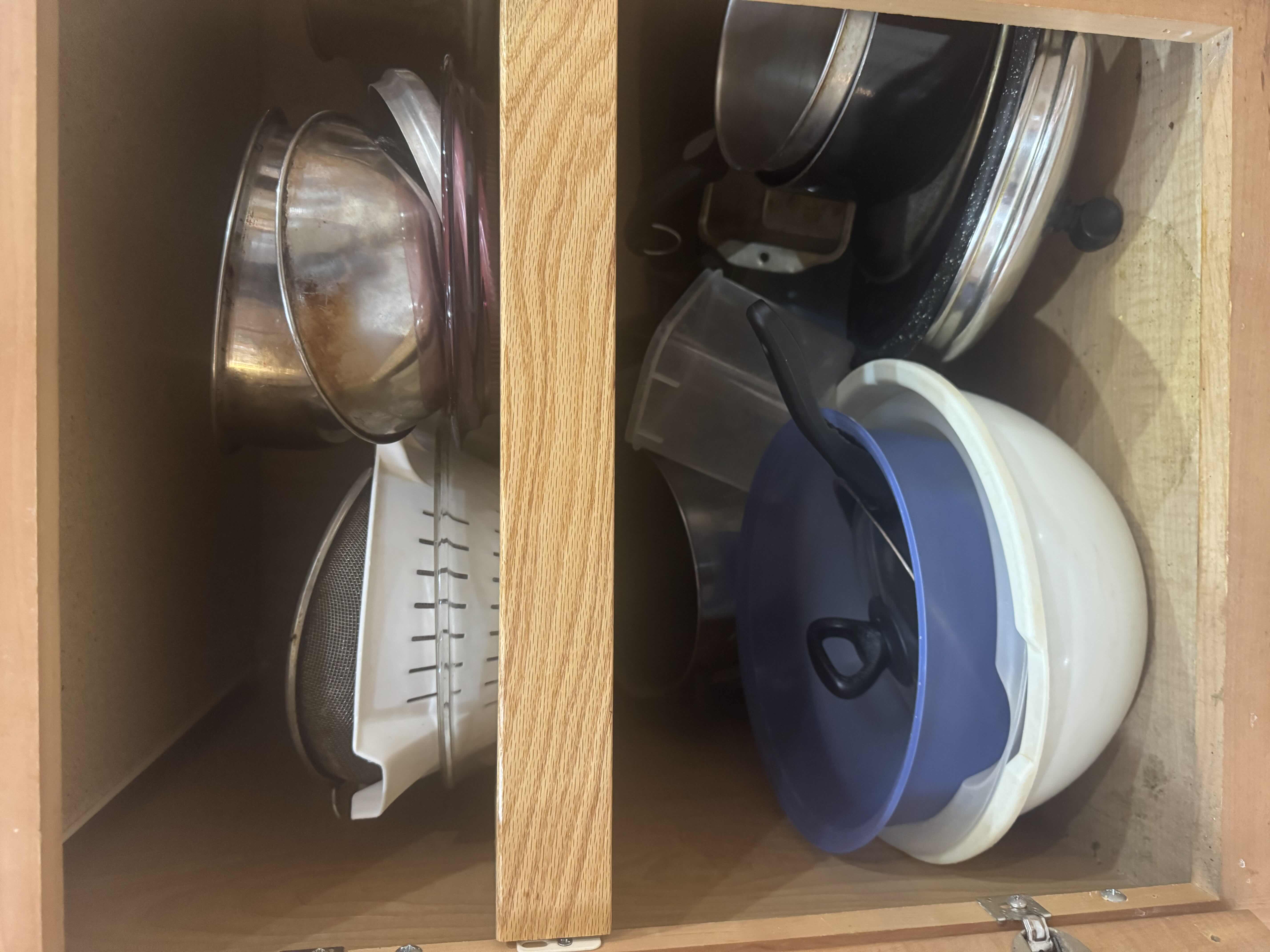 Photo 1 of CONTENTS OF CABINET