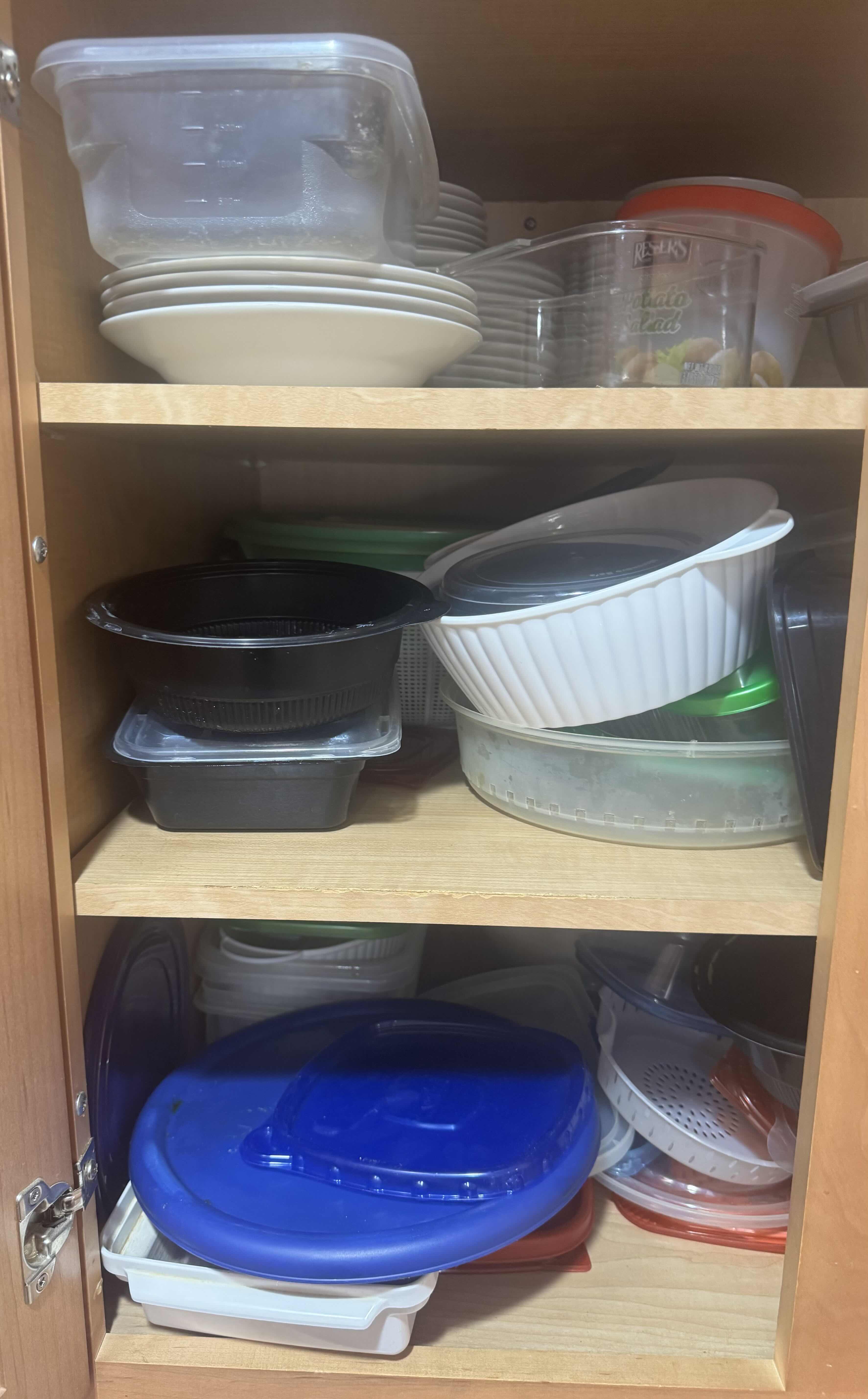 Photo 1 of CONTENTS OF CABINET