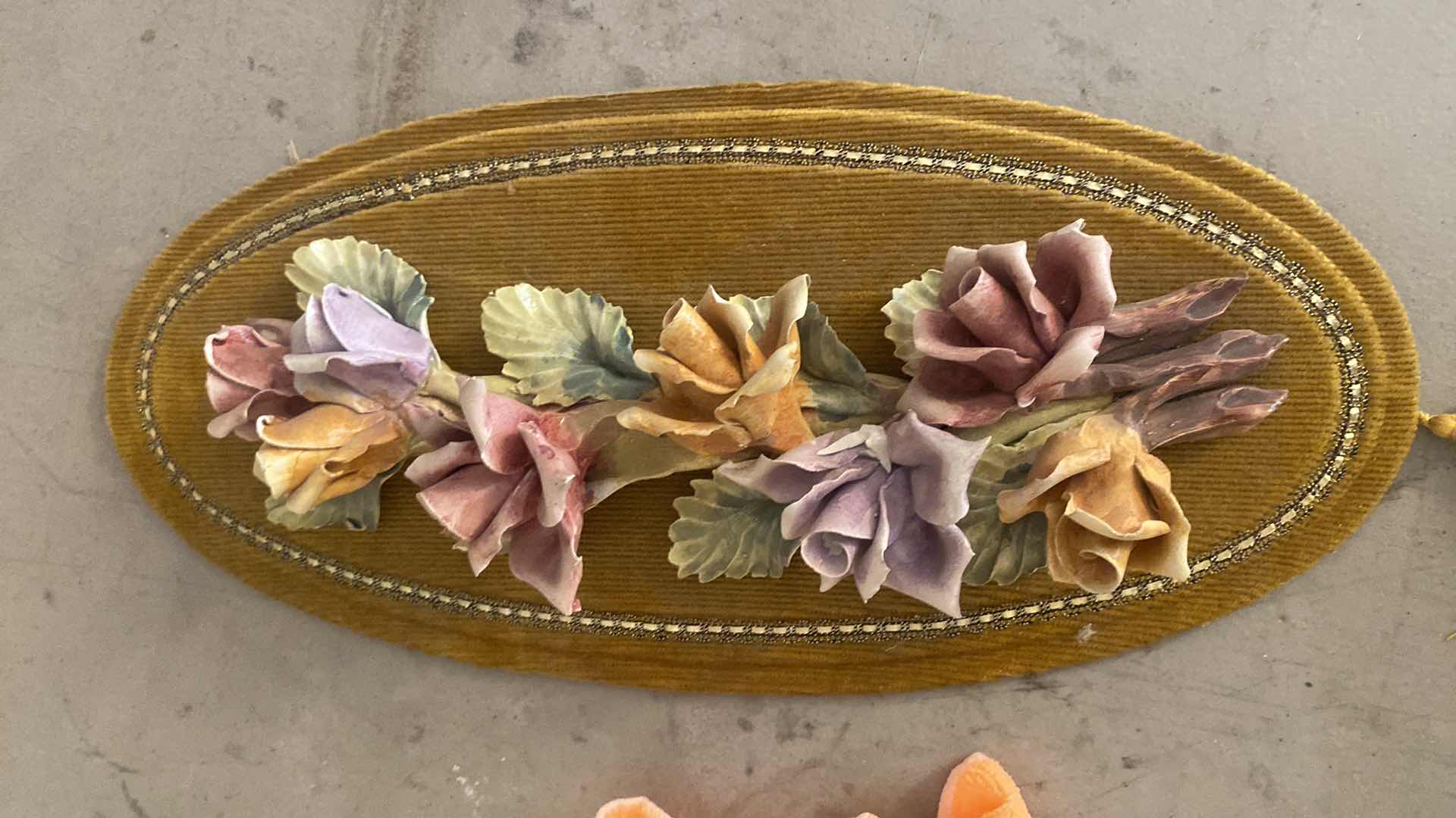 Photo 1 of FLORAL WALL PLAQUE & PURPLE VASE H16”