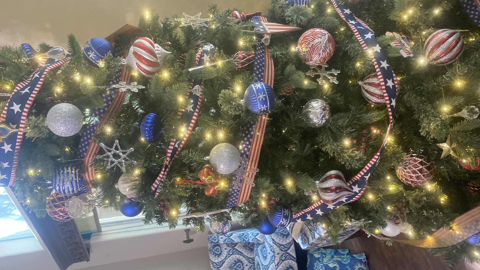 Photo 1 of PATRIOTIC HOLIDAY TREE  WITH ORNAMENTS 7’ 6”