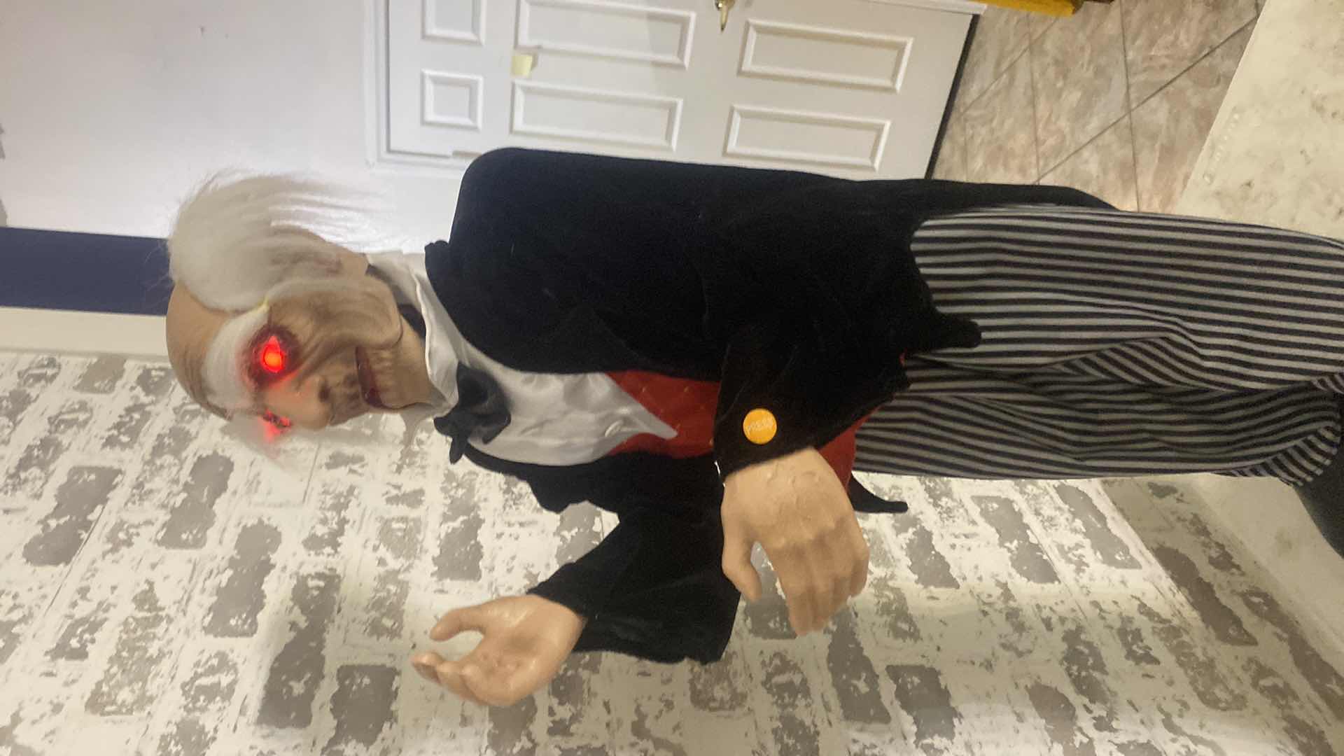 Photo 1 of ANIMATED BUTLER - TALKS “WELCOME TO OUR HAUNTED HOUSE” H36”