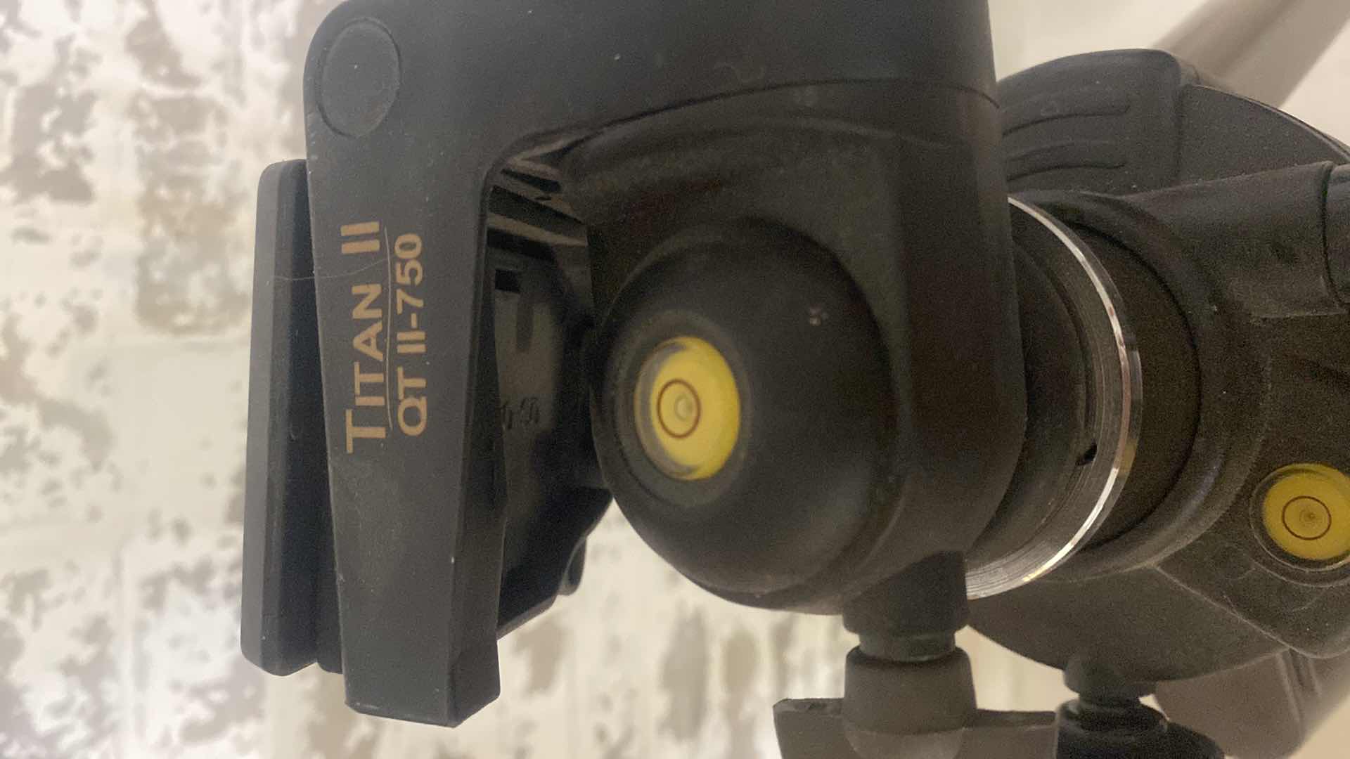 Photo 1 of TITAN II TRIPOD