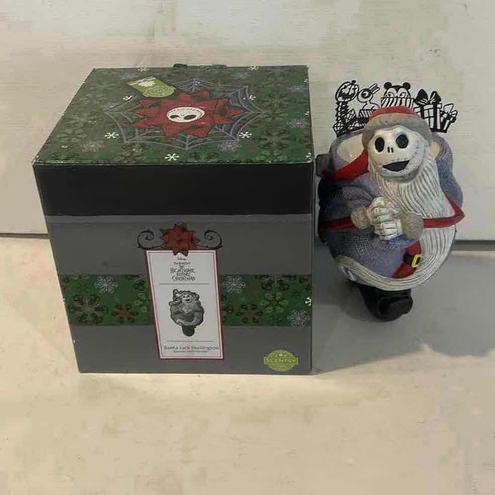 Photo 1 of TIM BURTONS THE NIGHTMARE BEFORE CHRISTMAS- SANTA JACK SKELLINGTON SCENTSY MINI WARMER