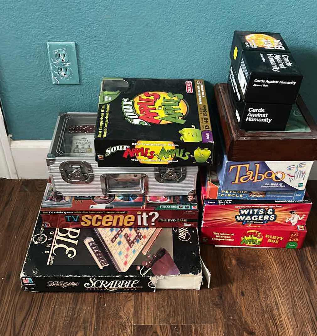 Photo 1 of 10 ASSORTED GAMES