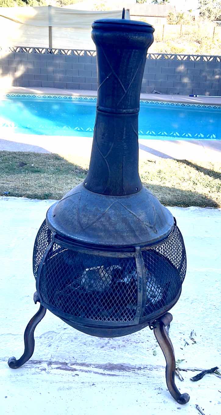 Photo 2 of CAST IRON FIRE PIT / POT BELLY FIRE PLACE